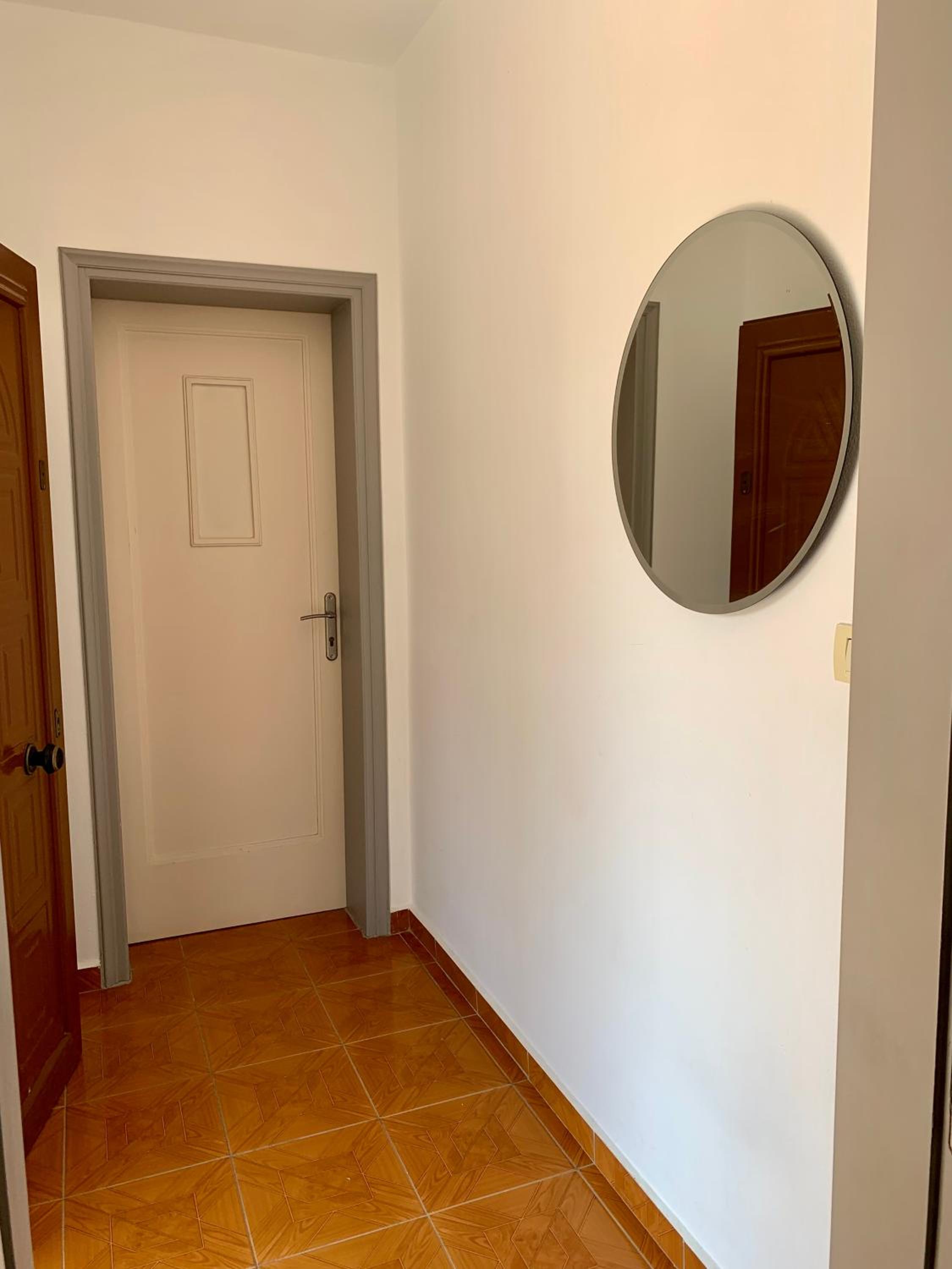 Vaso Apts