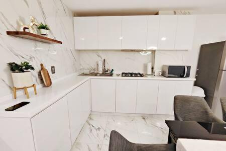 Siqueiros Maia Home - Lujoso apto en Polanco cerca de Antara 3BR photo 5