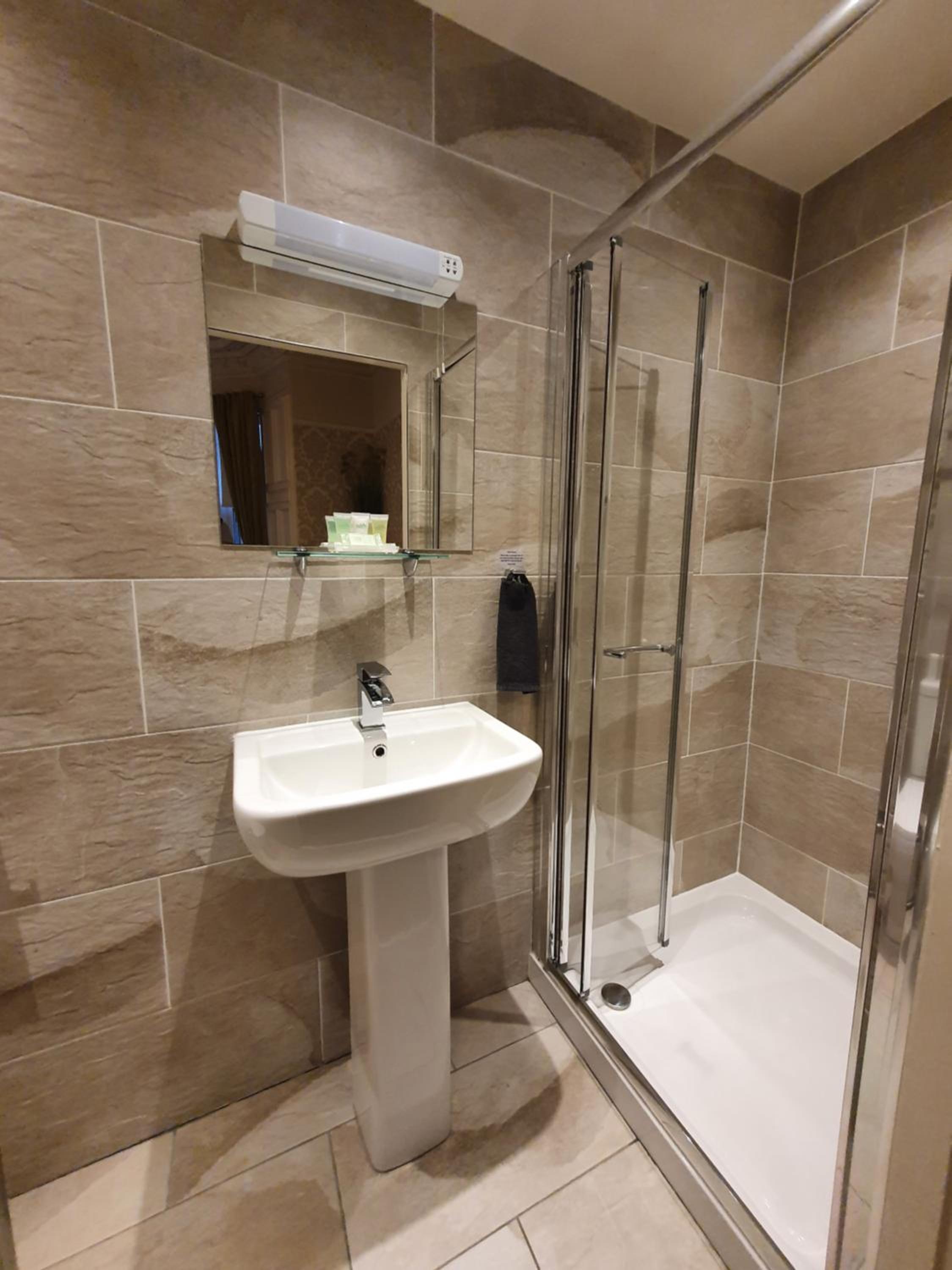 18 Craigmillar Park