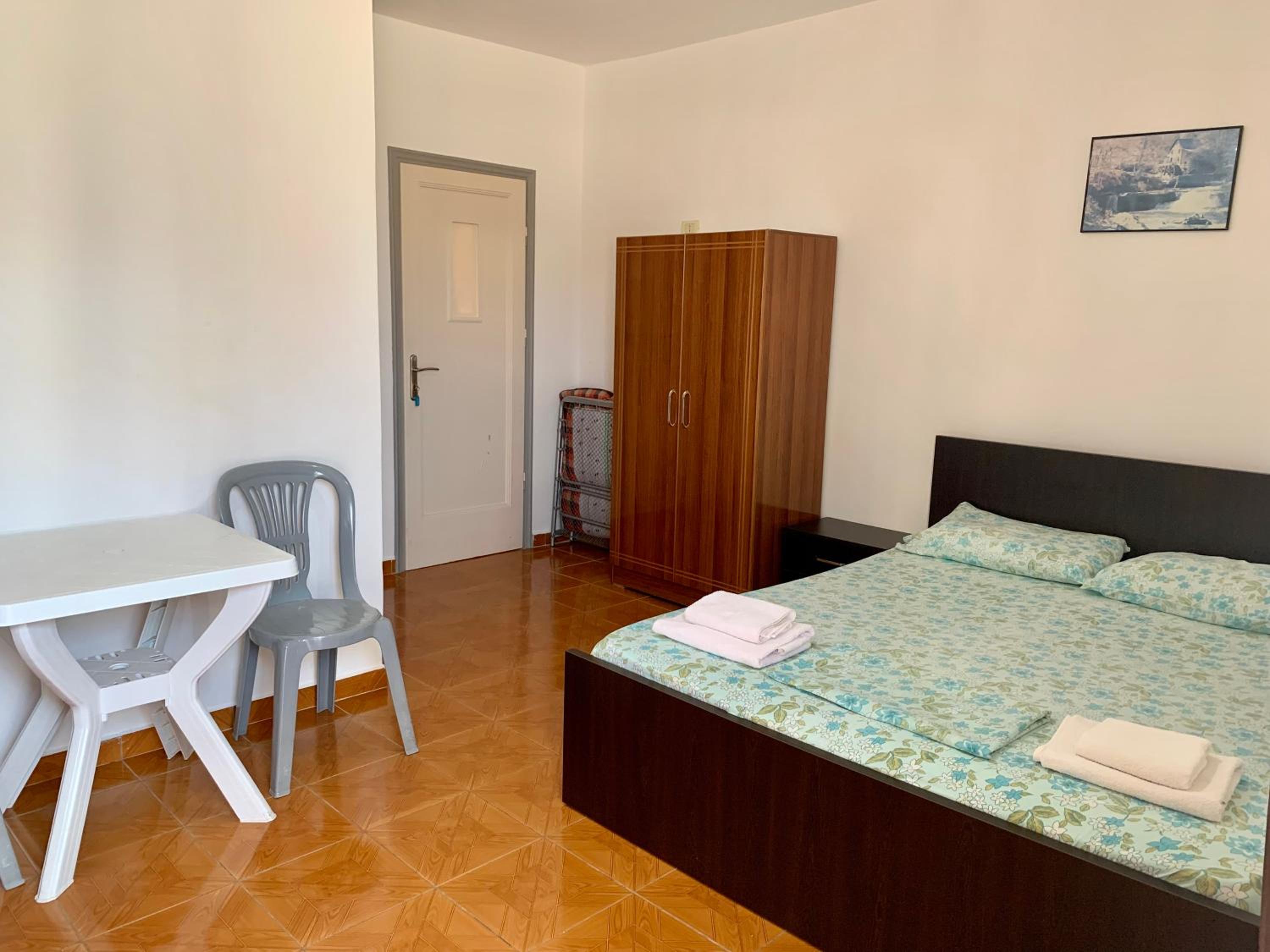 Vaso Apts