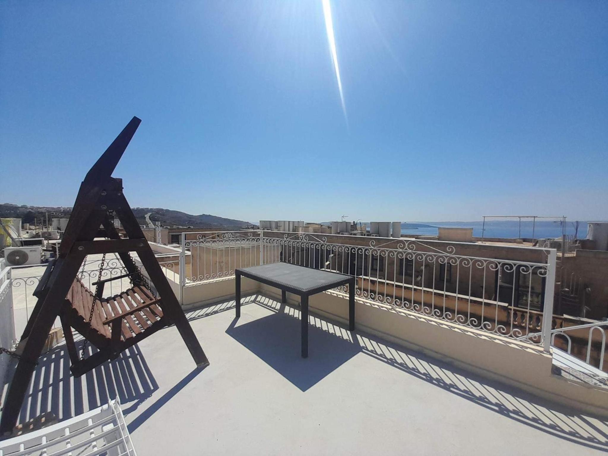 East Breeze Penthouse photo 2