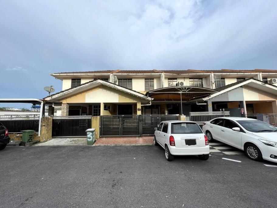 Homestay Kuching BBQ and Kitchen photo 2