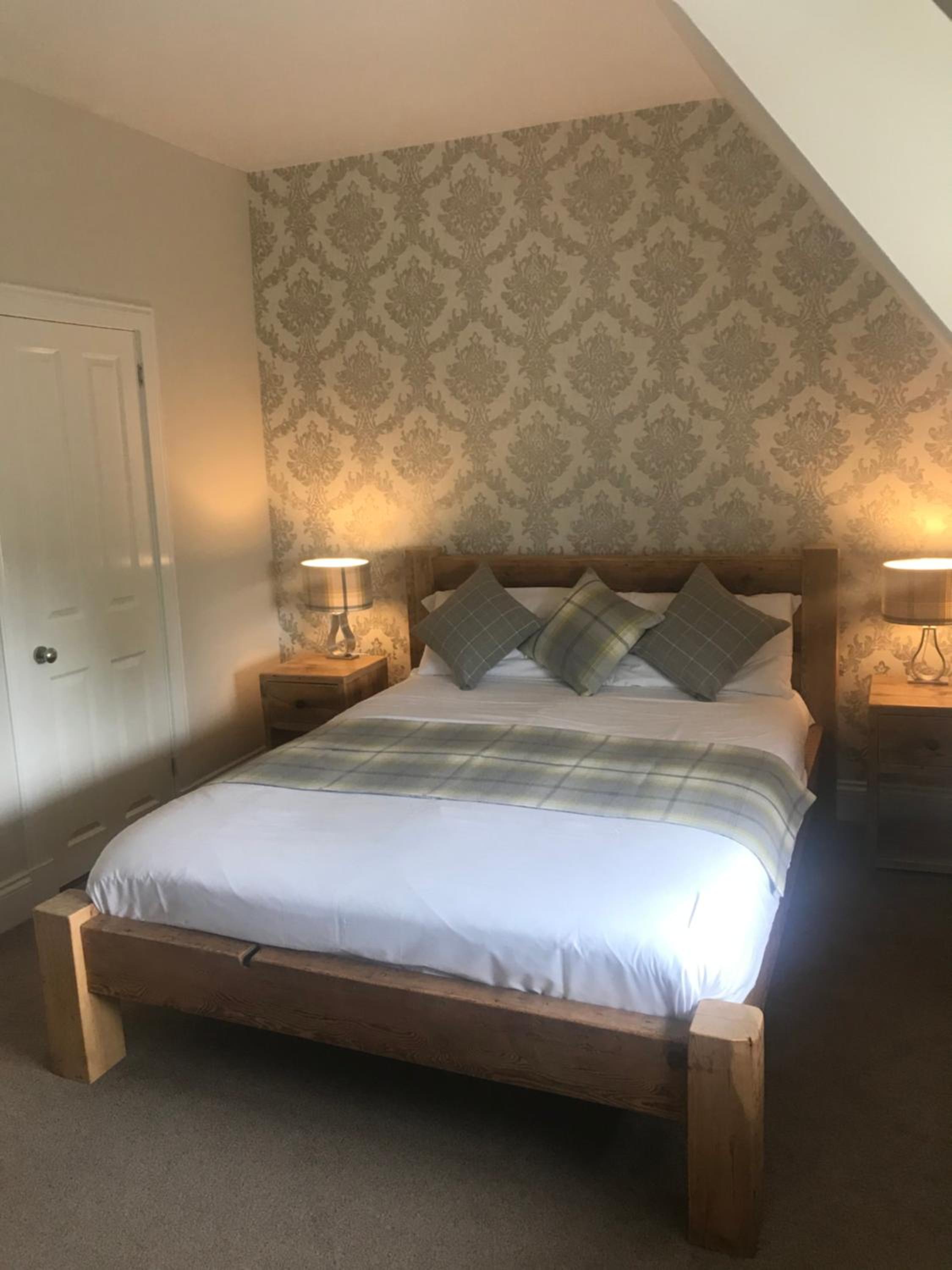 18 Craigmillar Park