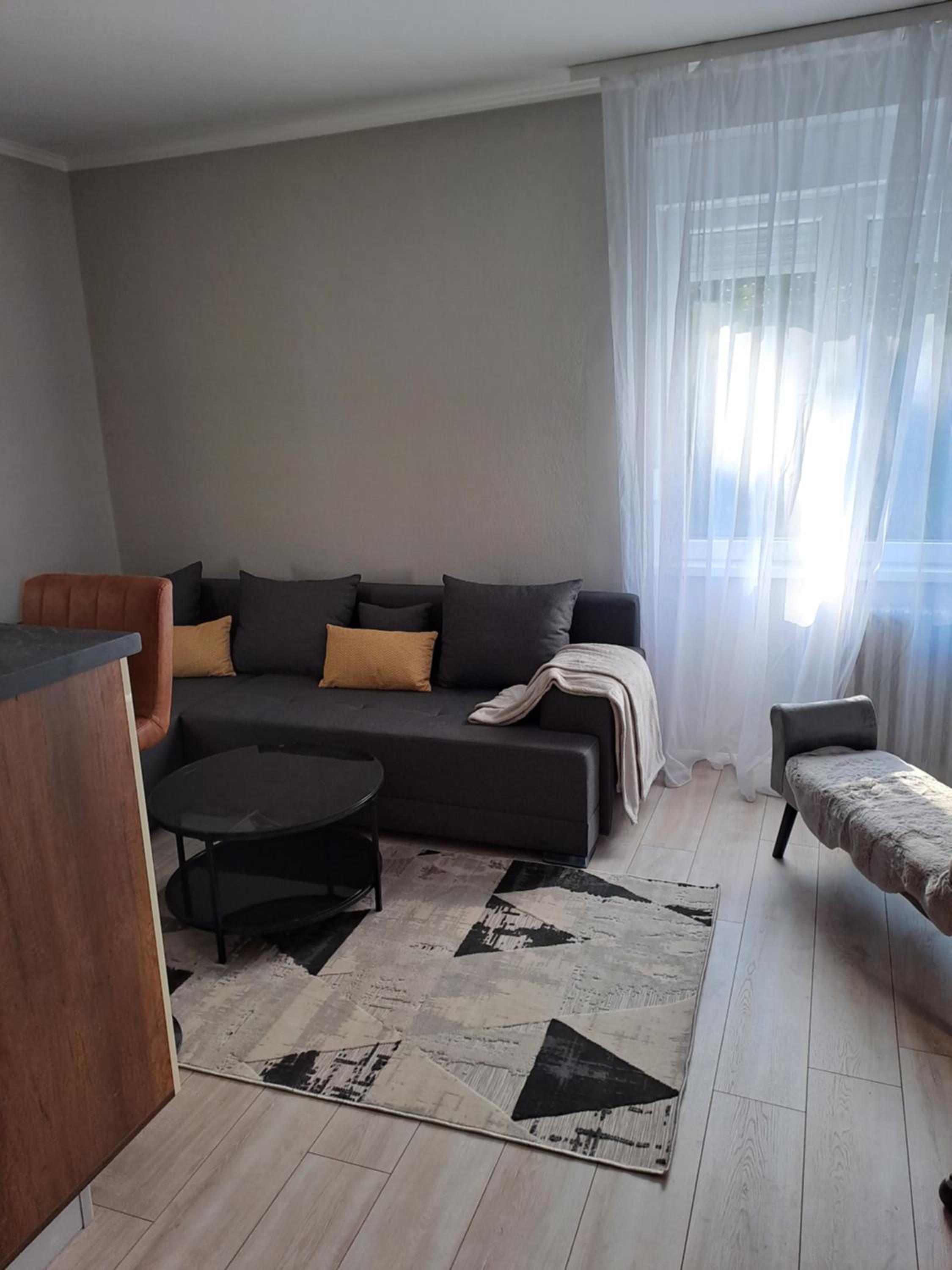 Emili apartman
