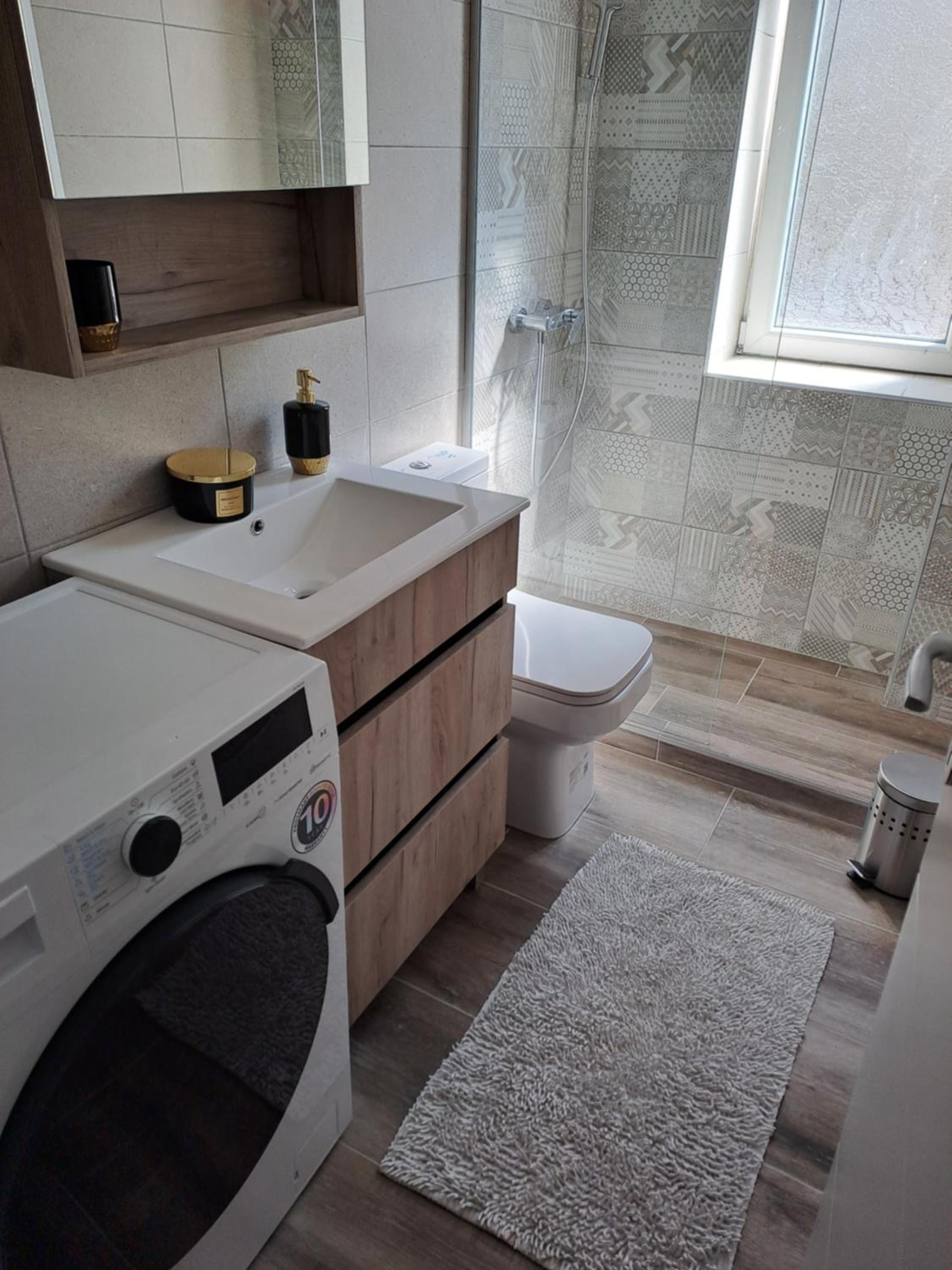 Emili apartman