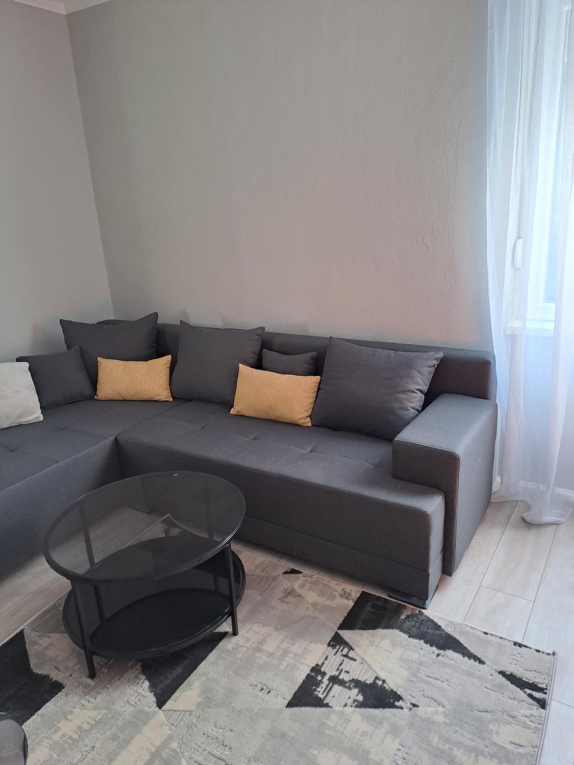 Emili apartman
