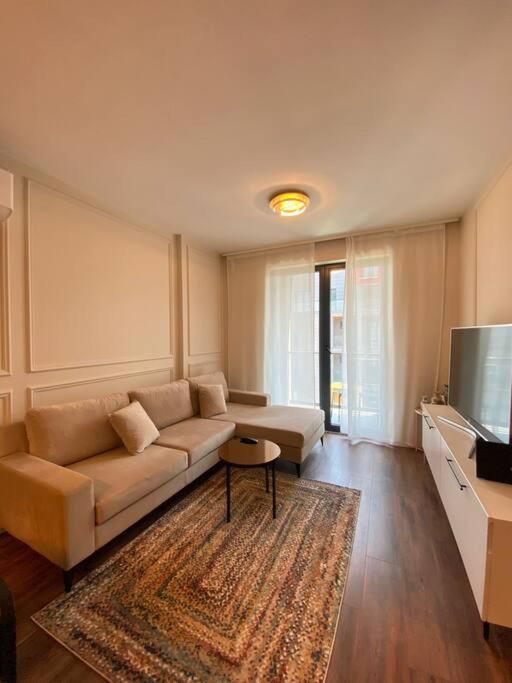 Ilirjan apartment