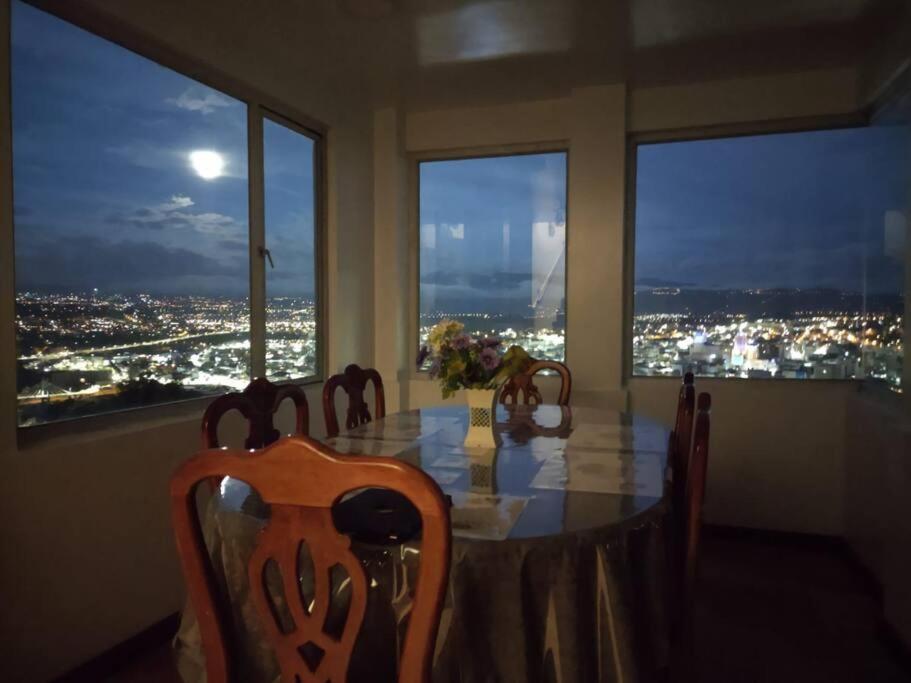 Espectacular Hermosa Casa Vacacional !Sorprendente vista del paisaje de toda la ciudad y sus alrededores!