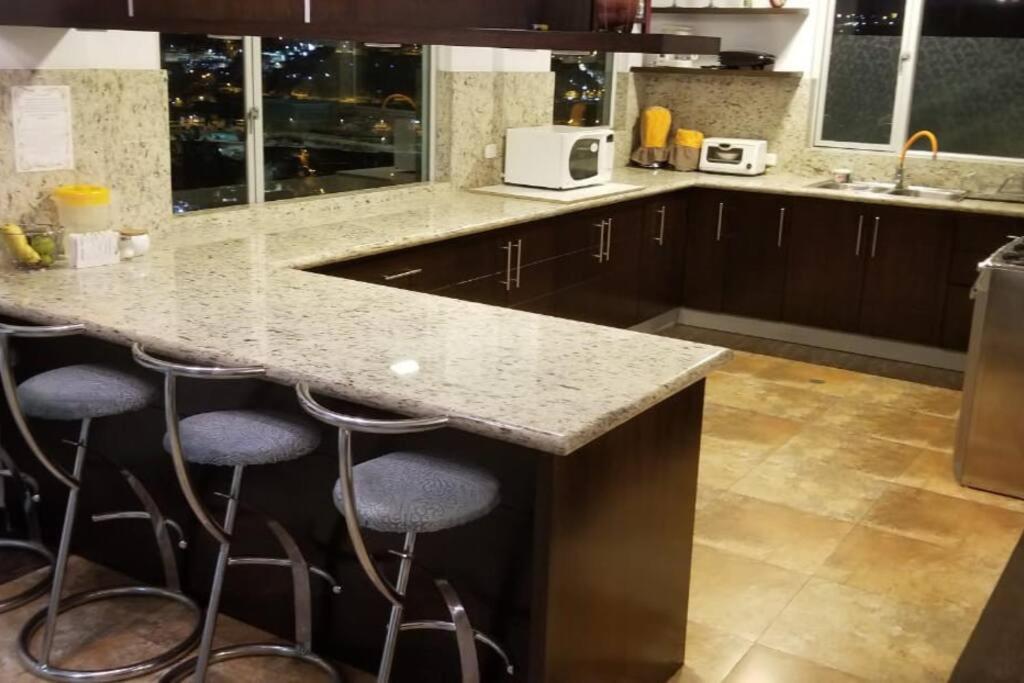 Espectacular Hermosa Casa Vacacional !Sorprendente vista del paisaje de toda la ciudad y sus alrededores!