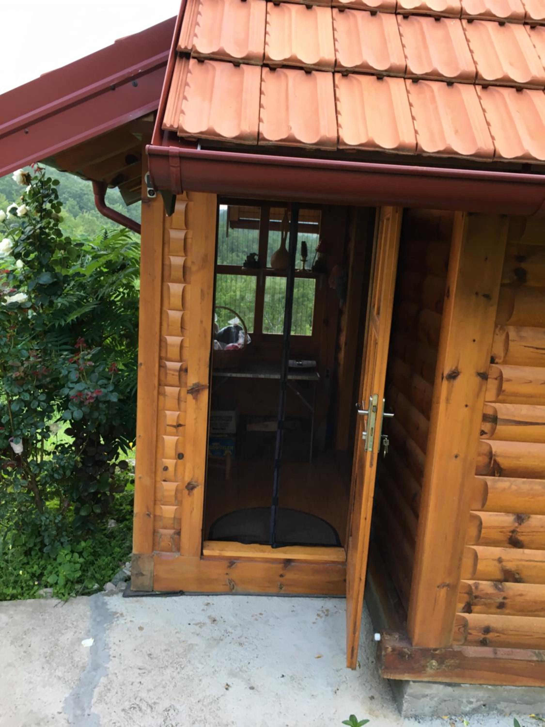 Brvnara Ruska sauna view 3