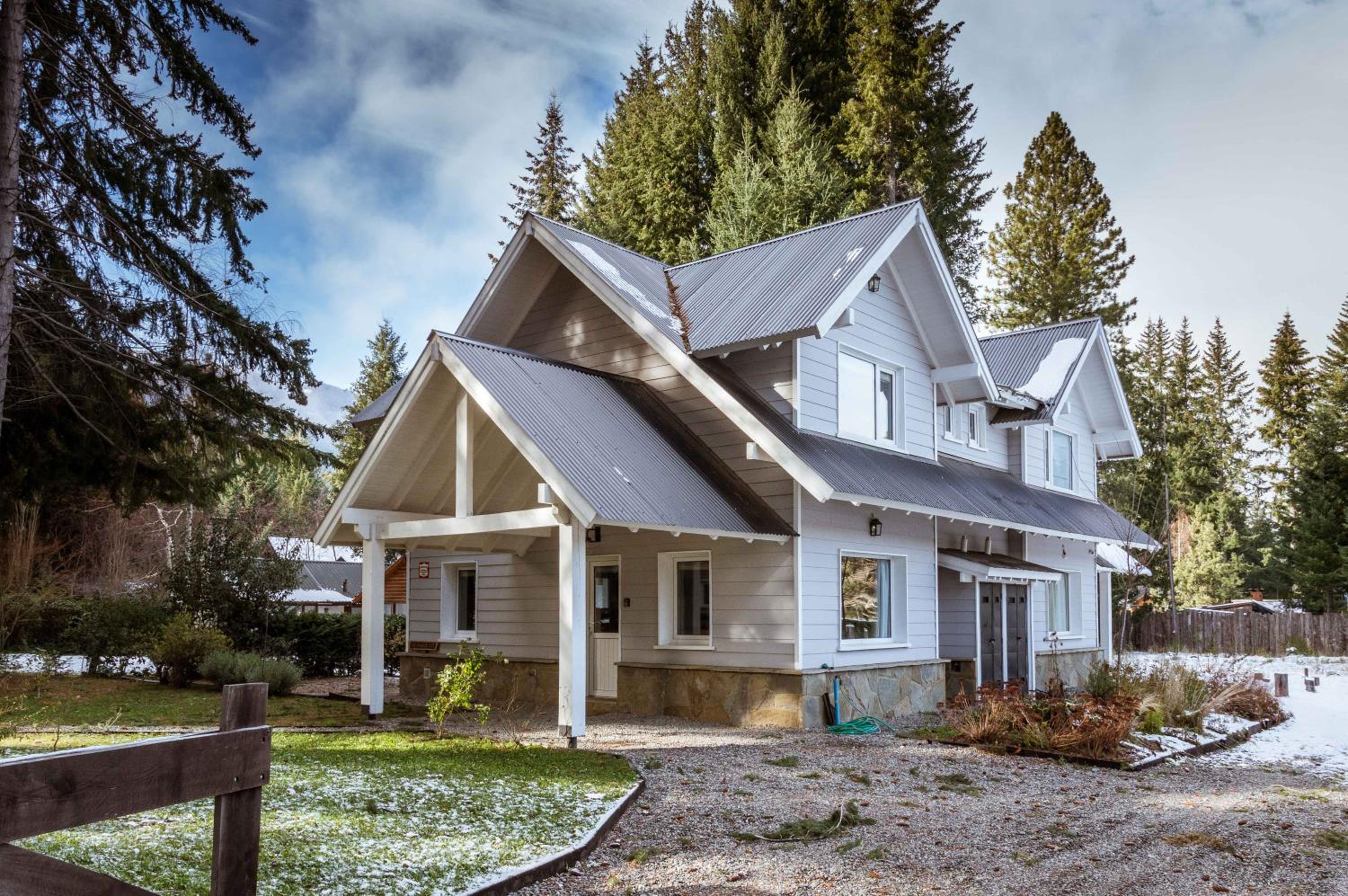 Hotel BOG Carileufu - Image 1