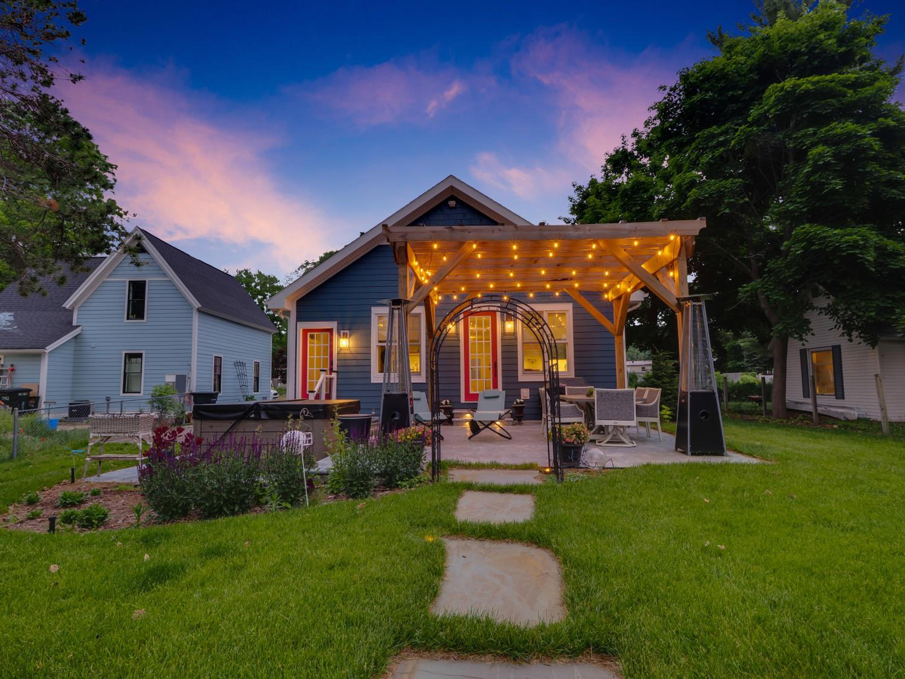 Cherry Street Cottage