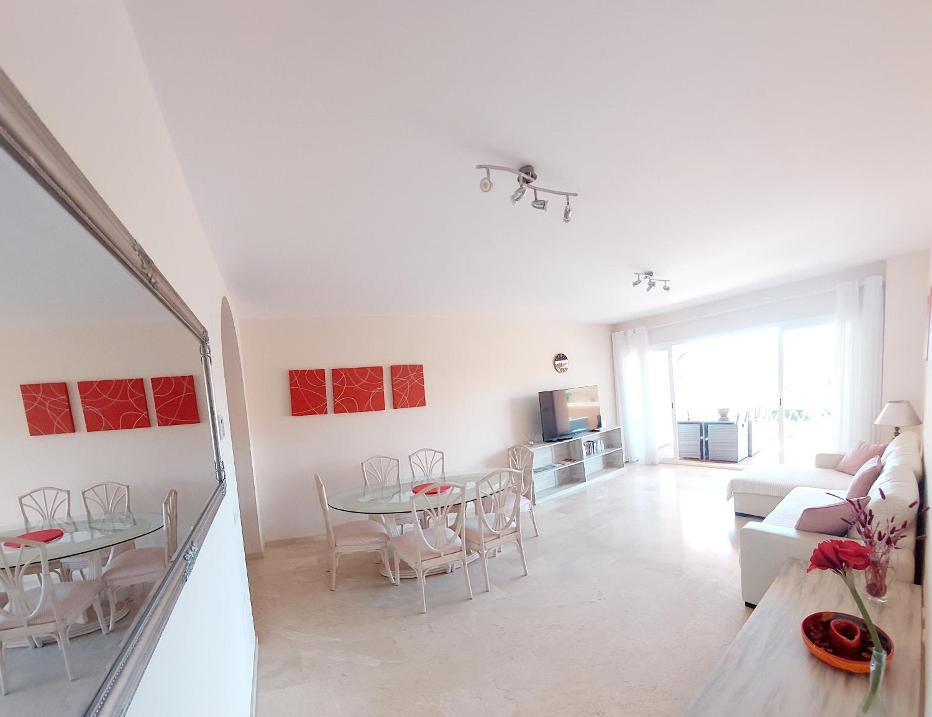 Luxurious Apartment 2 Bedroom 2 Bathroom Near Beach