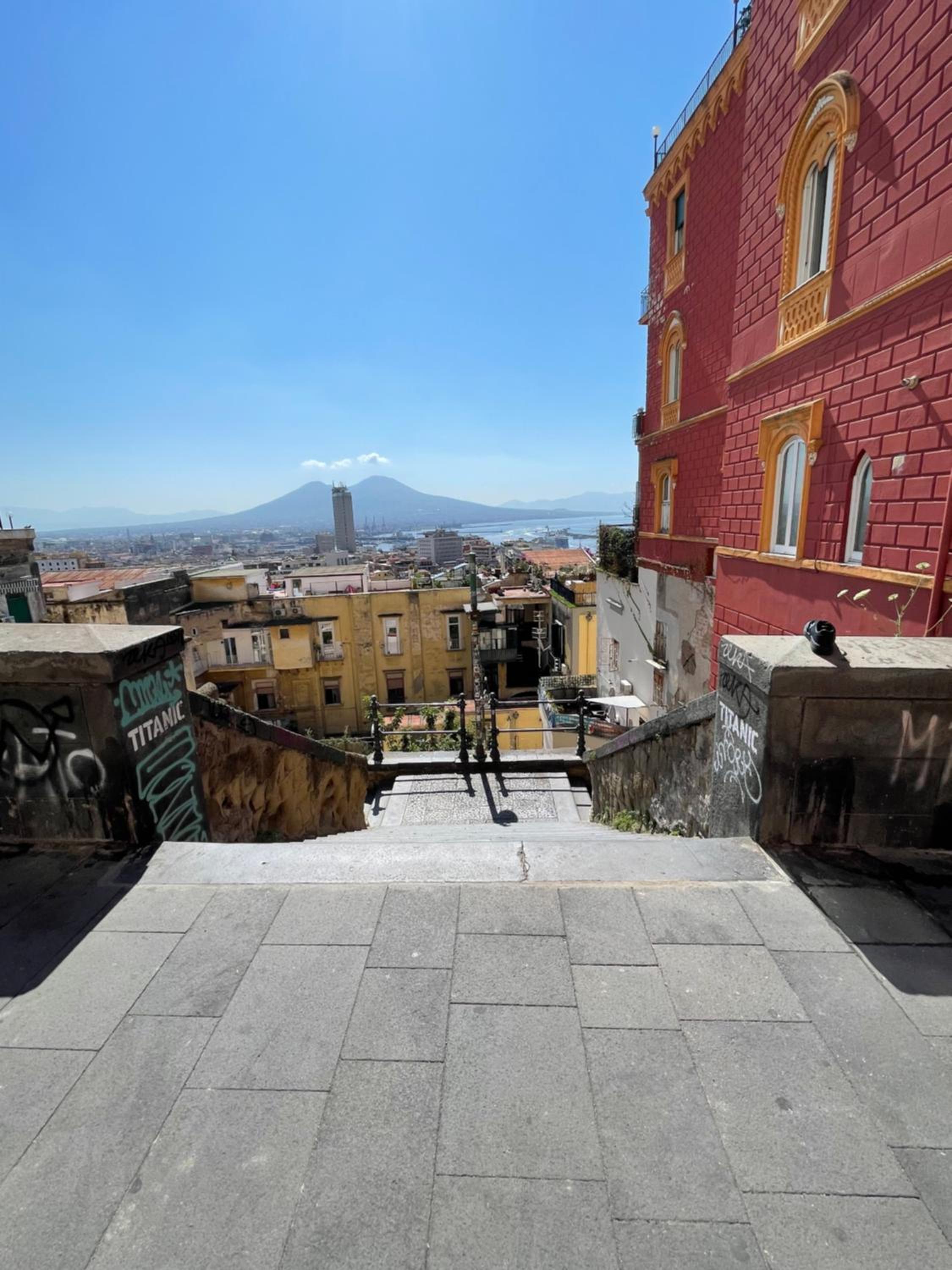 LA CASA DI SANTA'
