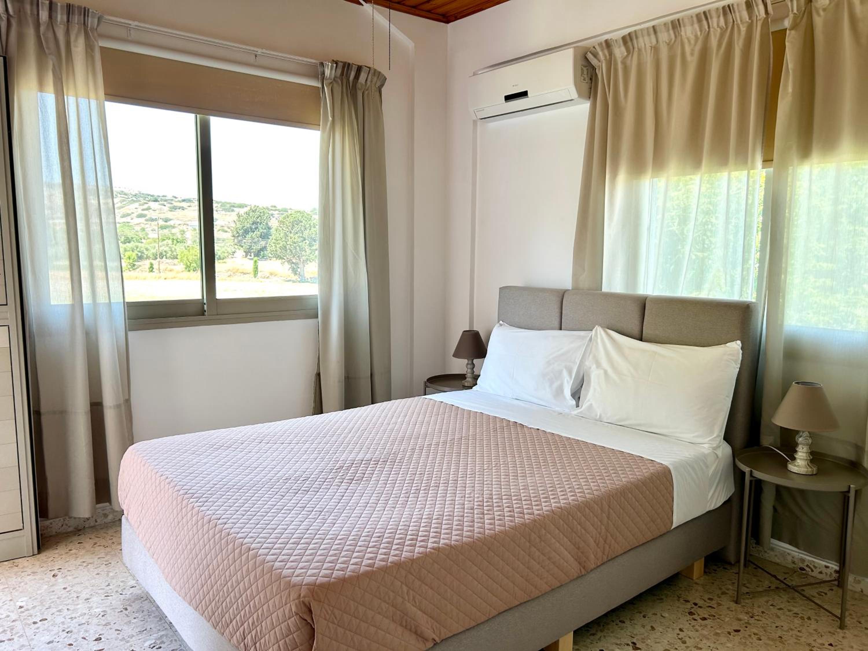 Himonas Apartments