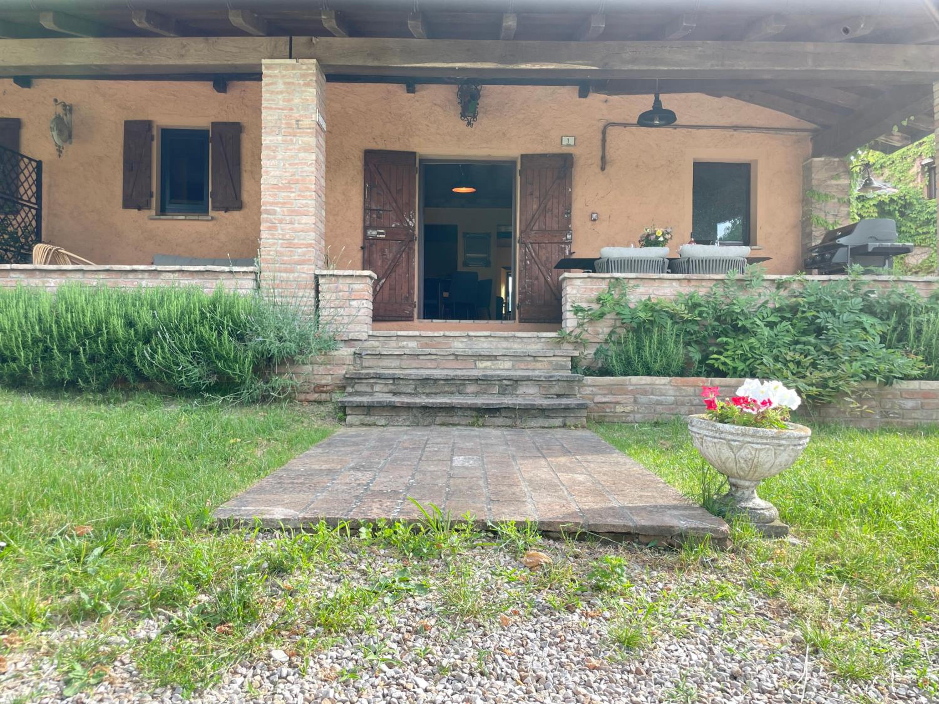 Photo 47