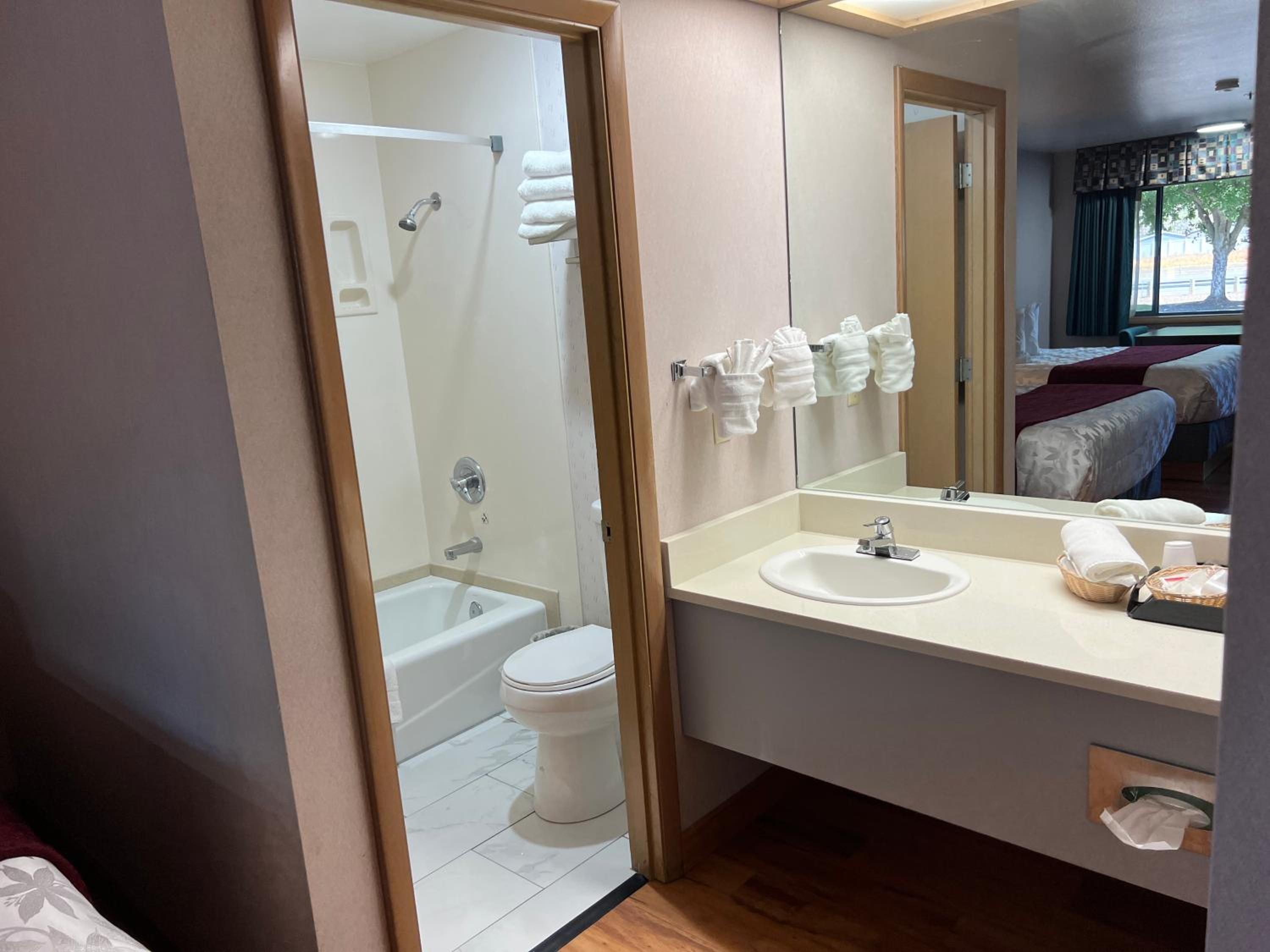 Phoenix Vacations - Americas Best Value Inn - Phoenix / Ashland - Property Image 20