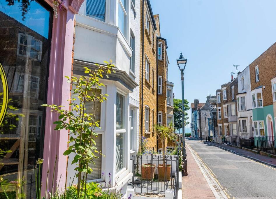 Elegant Family Townhouse-Conservation Area-Garden