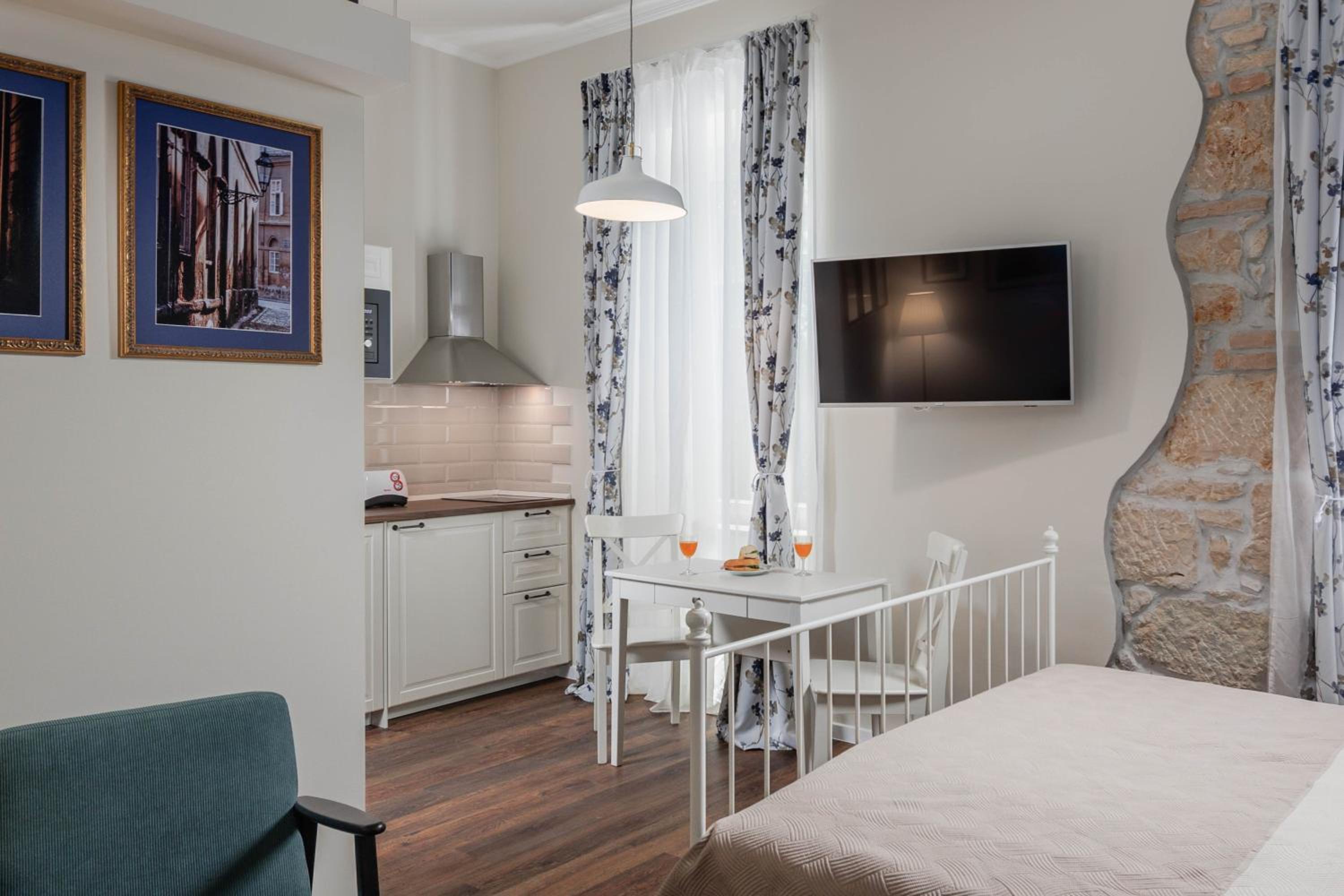 Photel Apartments