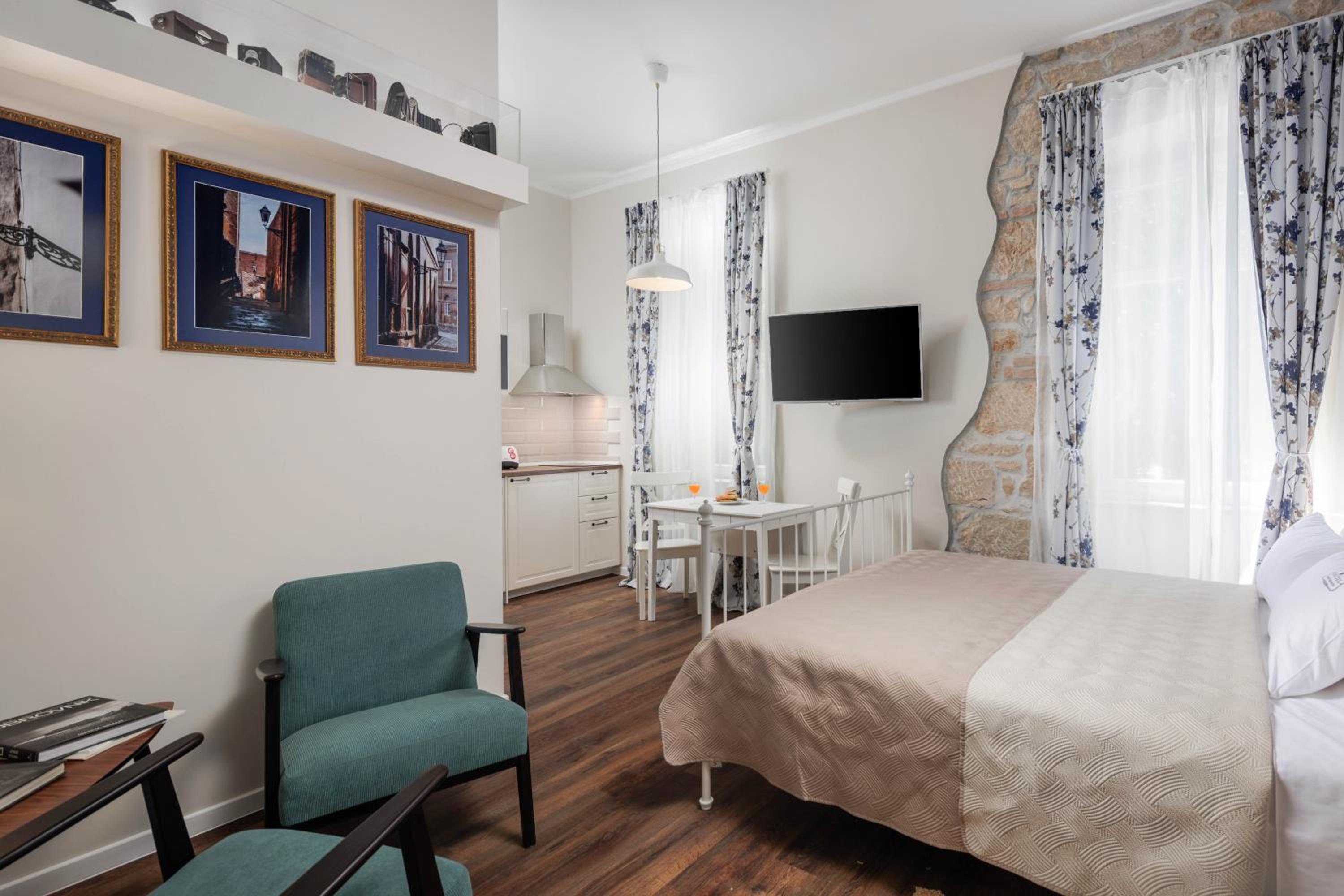Photel Apartments