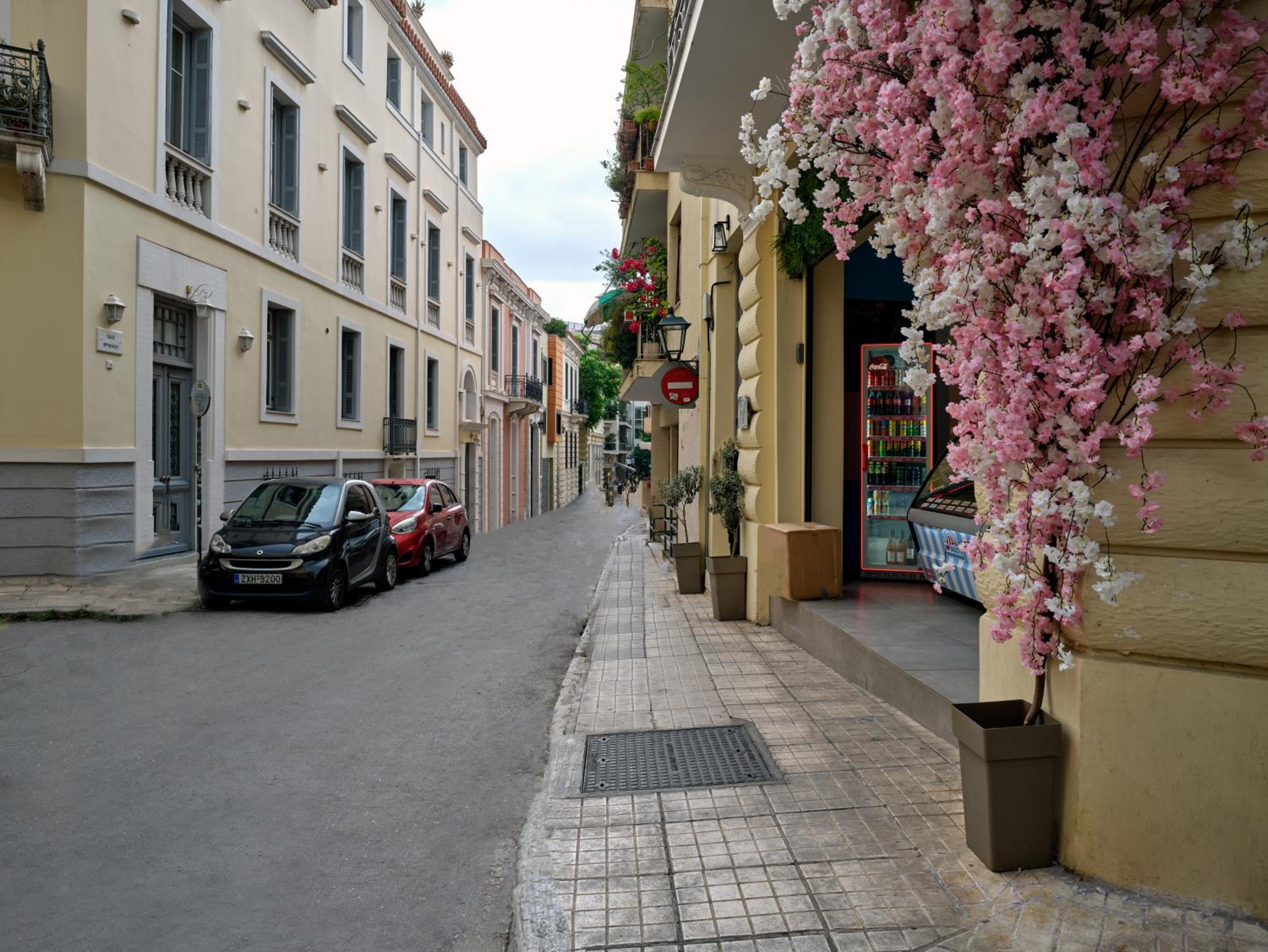 The White House in Plaka by JJ Hospitality