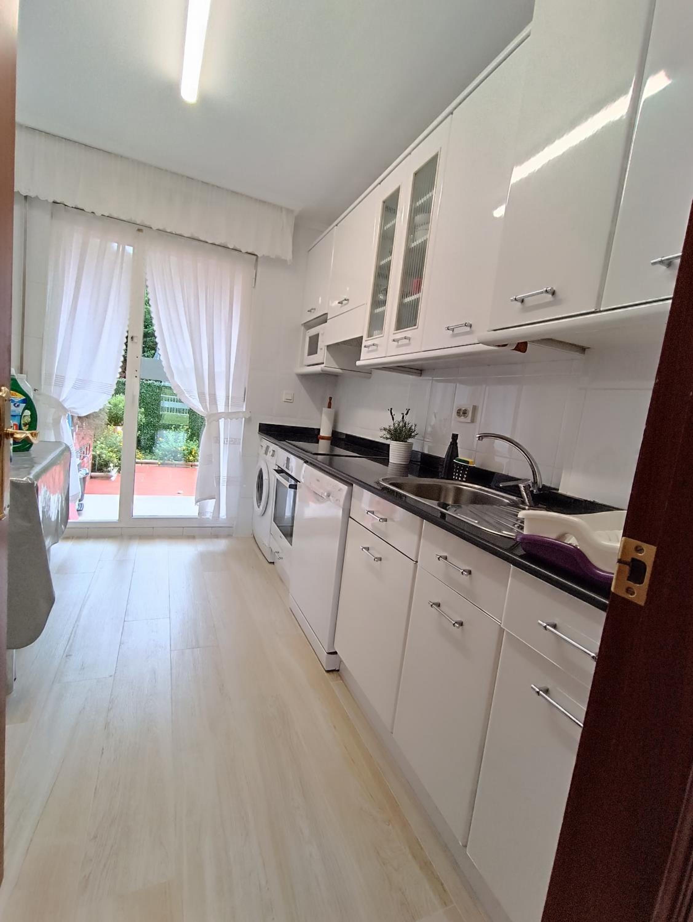 Apartamento con jardín privado cerca playa Usil - Mogro view 2