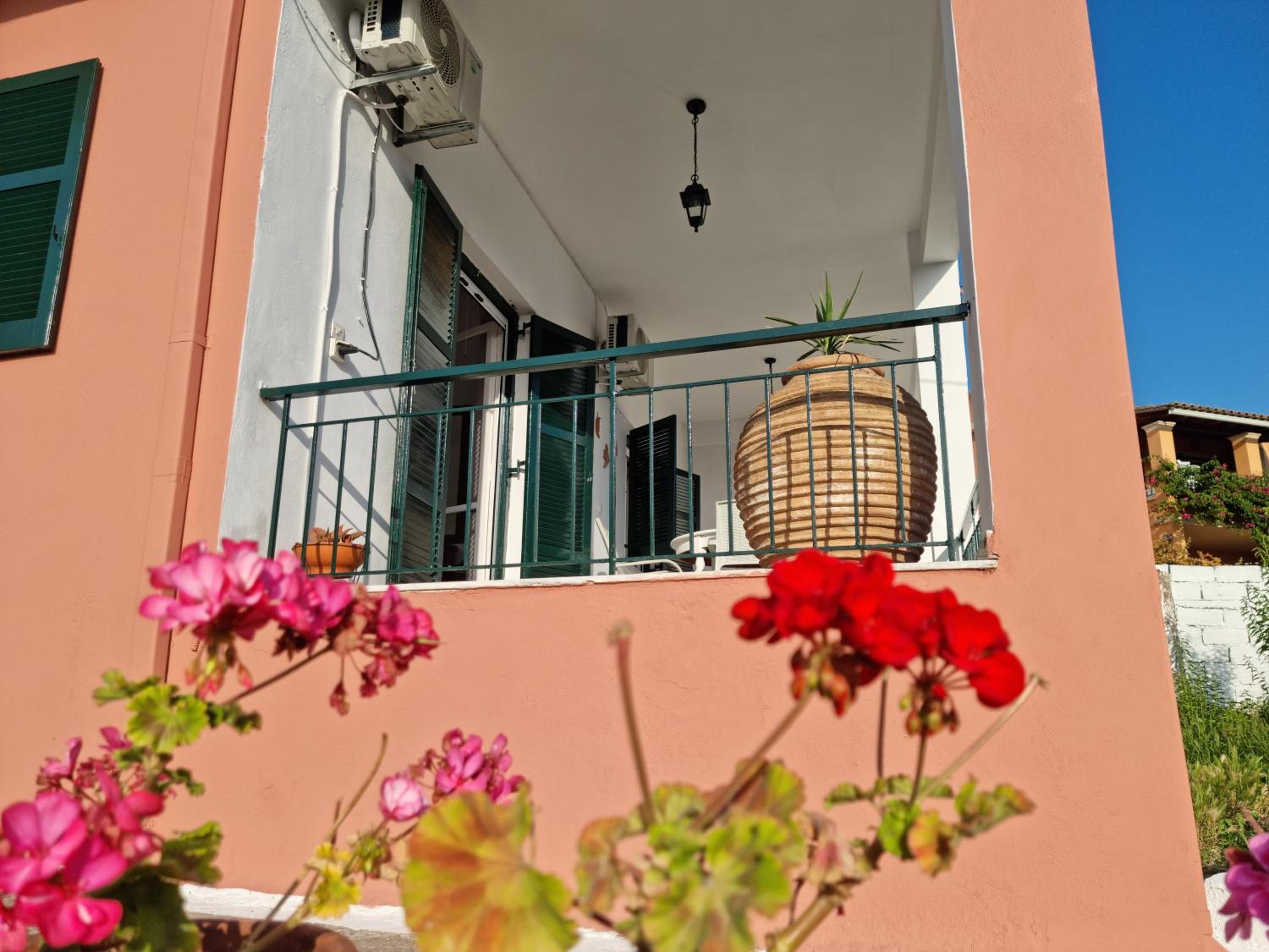 Dimitras Cosy Home view 5
