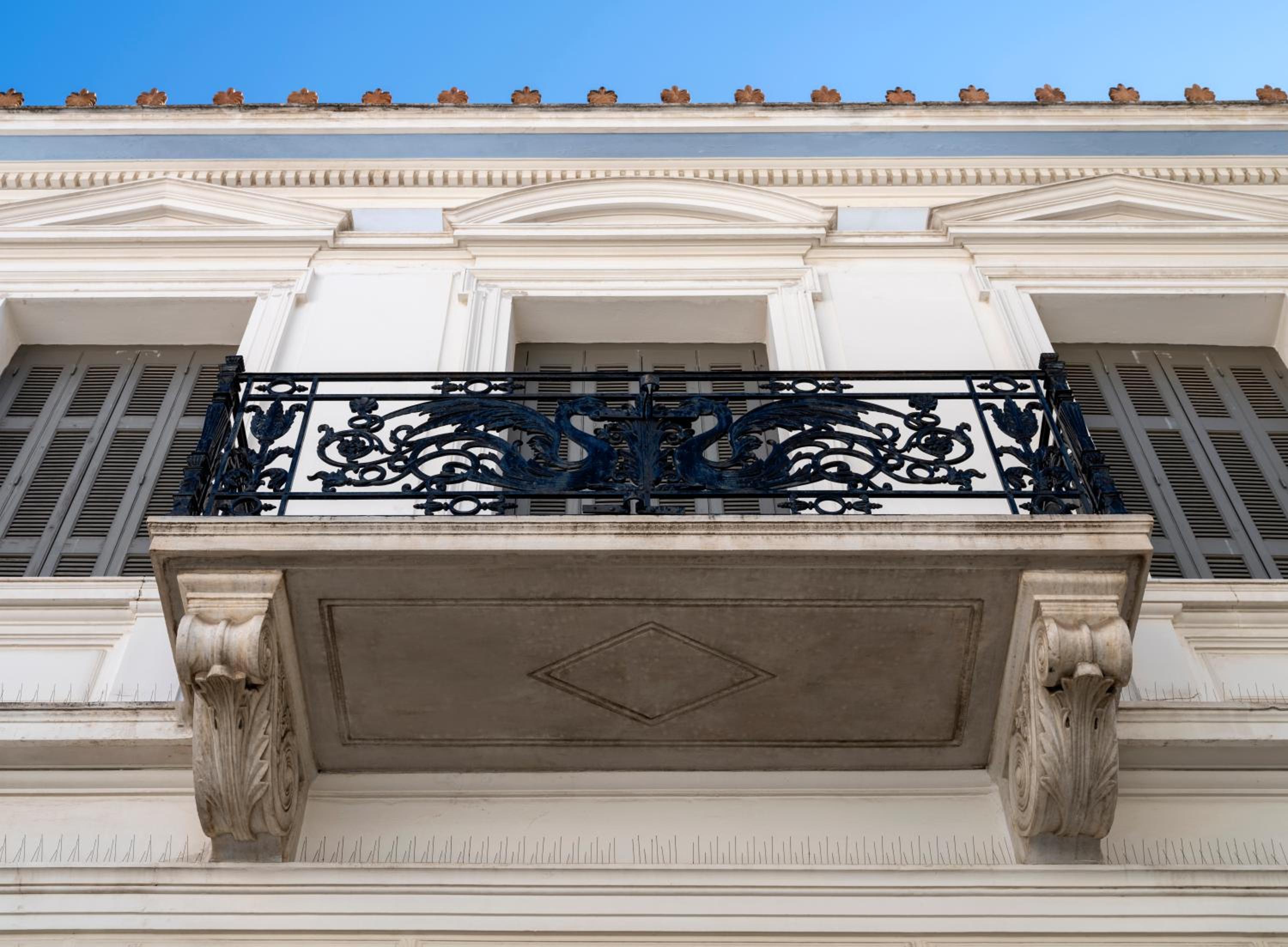 The White House in Plaka by JJ Hospitality