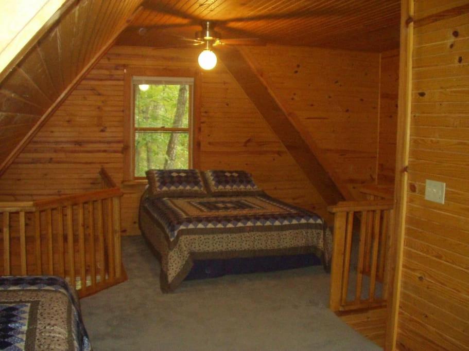 Cozy Log Cabin in the Ozark Woods