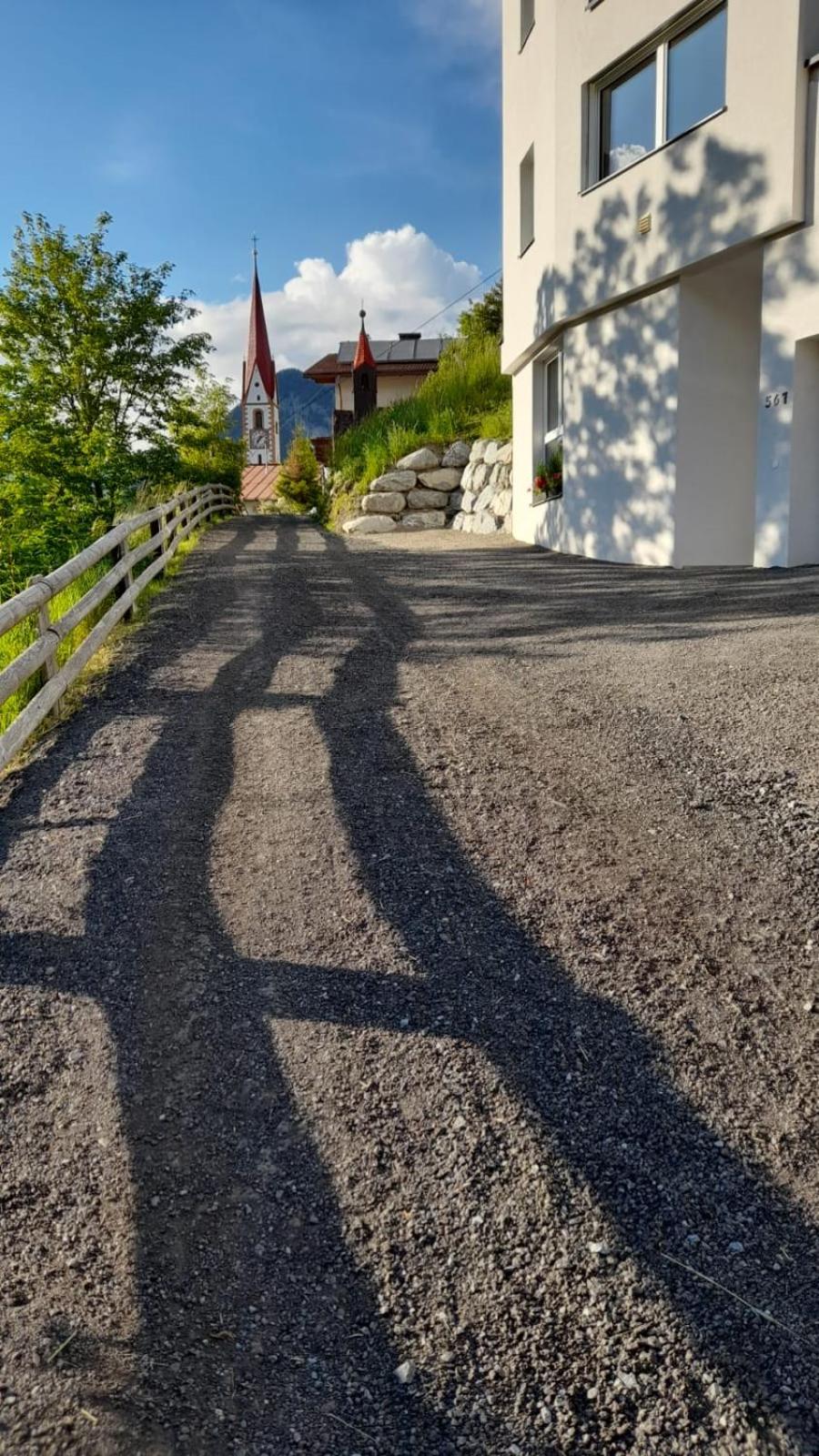 Apart Pitsche