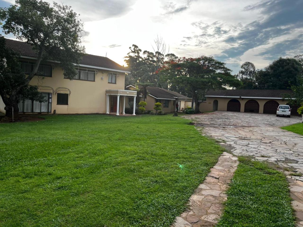 Platinum Villa Guest House view 2