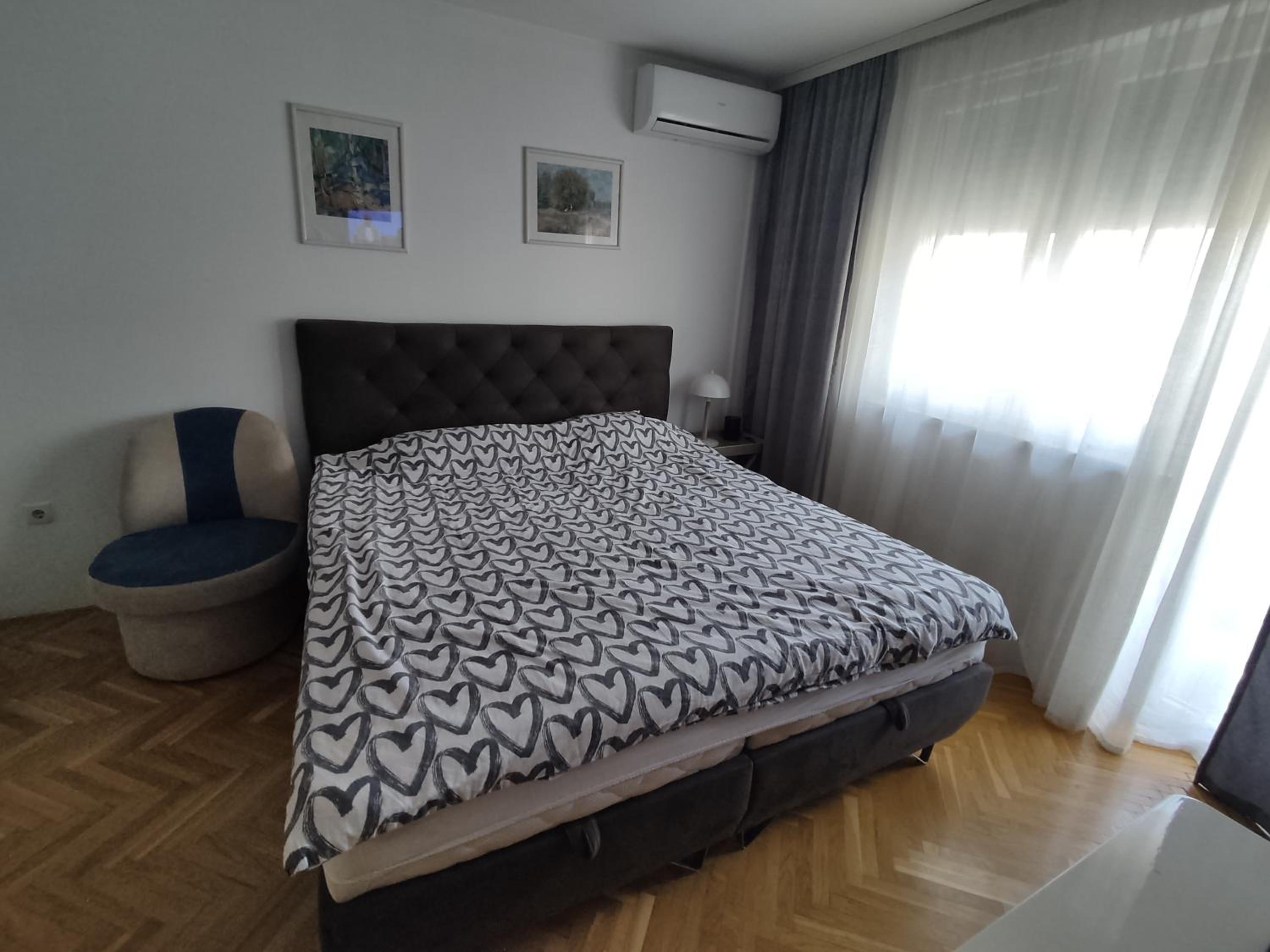 Stan na dan Brcko MBRadic zgrada view 2