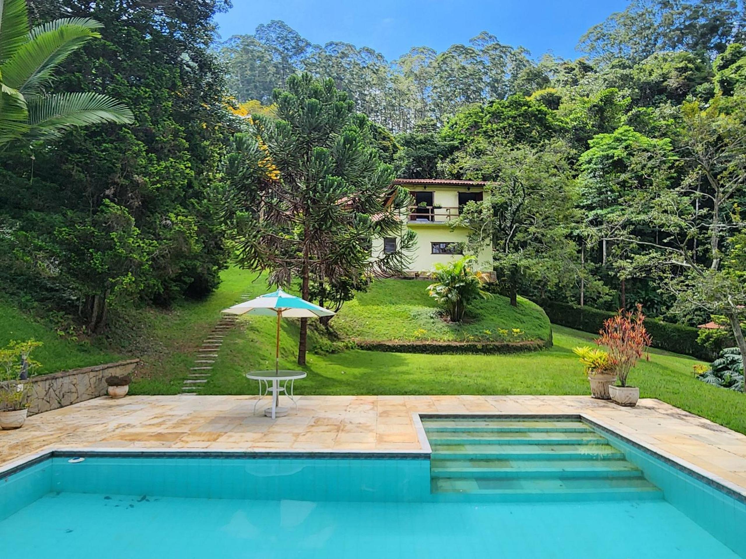 Casa Vargem Alegre, 4 quartos, piscina, gourmet e condomínio completo
