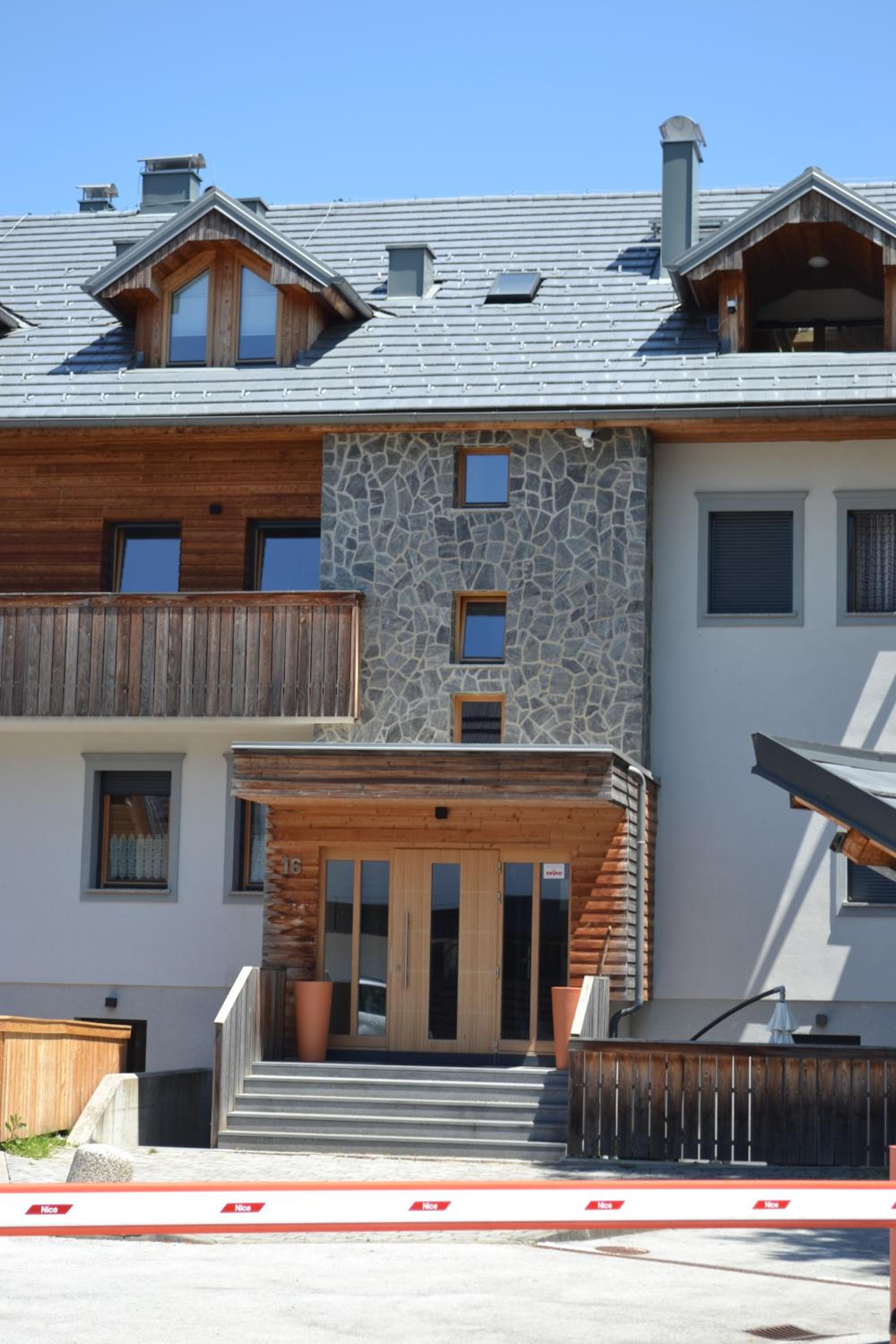 APARTMA VODNIK