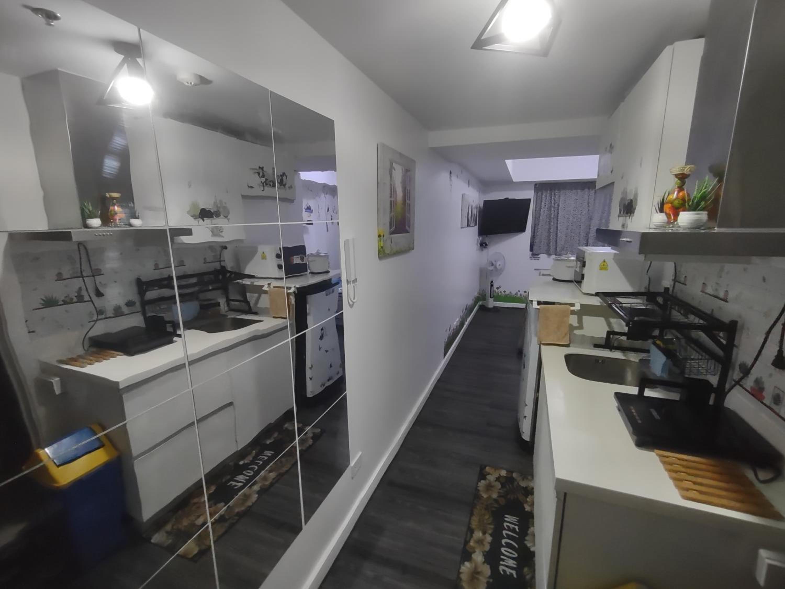 Pampanga Staycation Condo Unit In San Fernando view 5