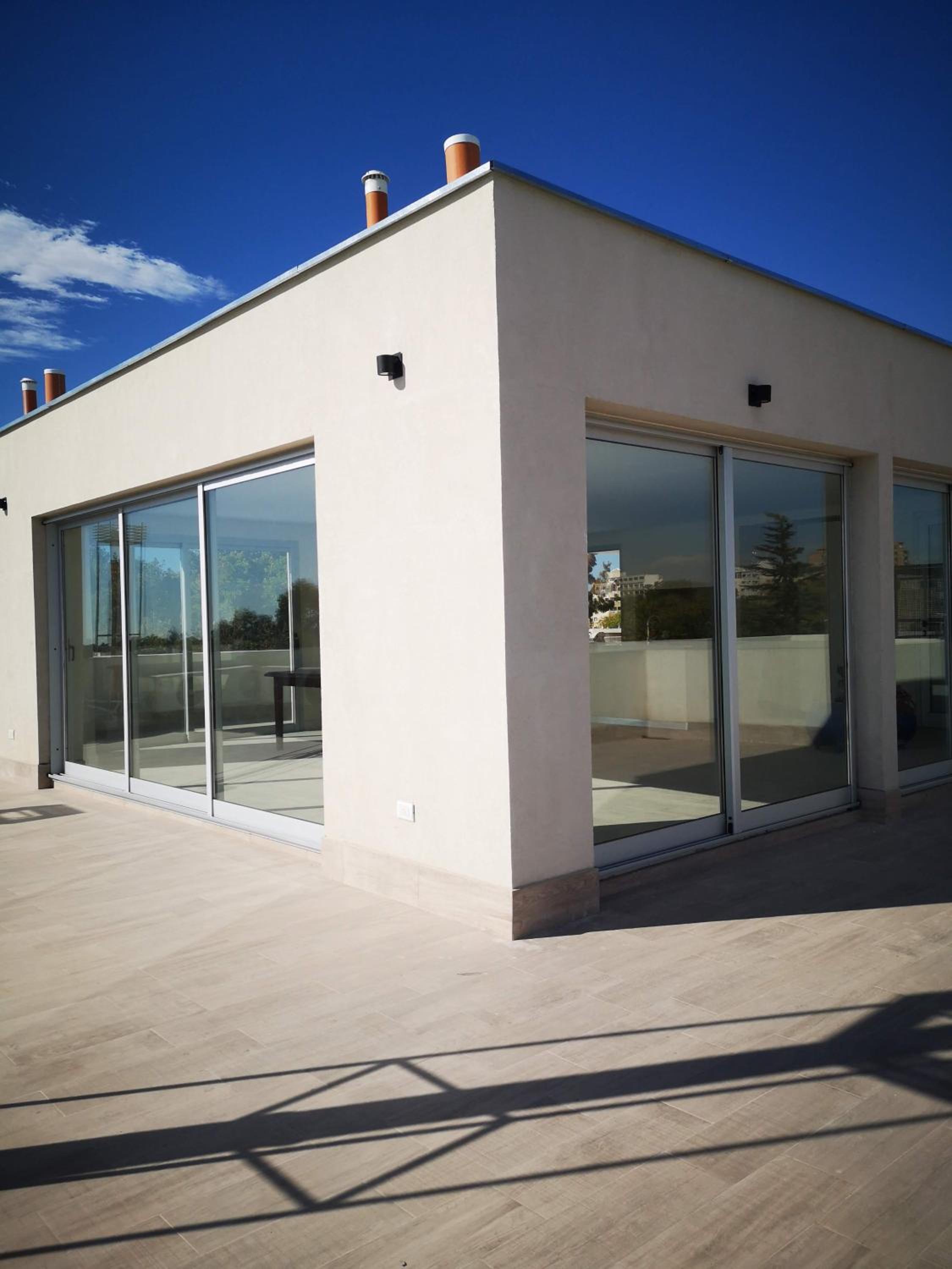 Hermoso departamento a estrenar con cochera y piscina