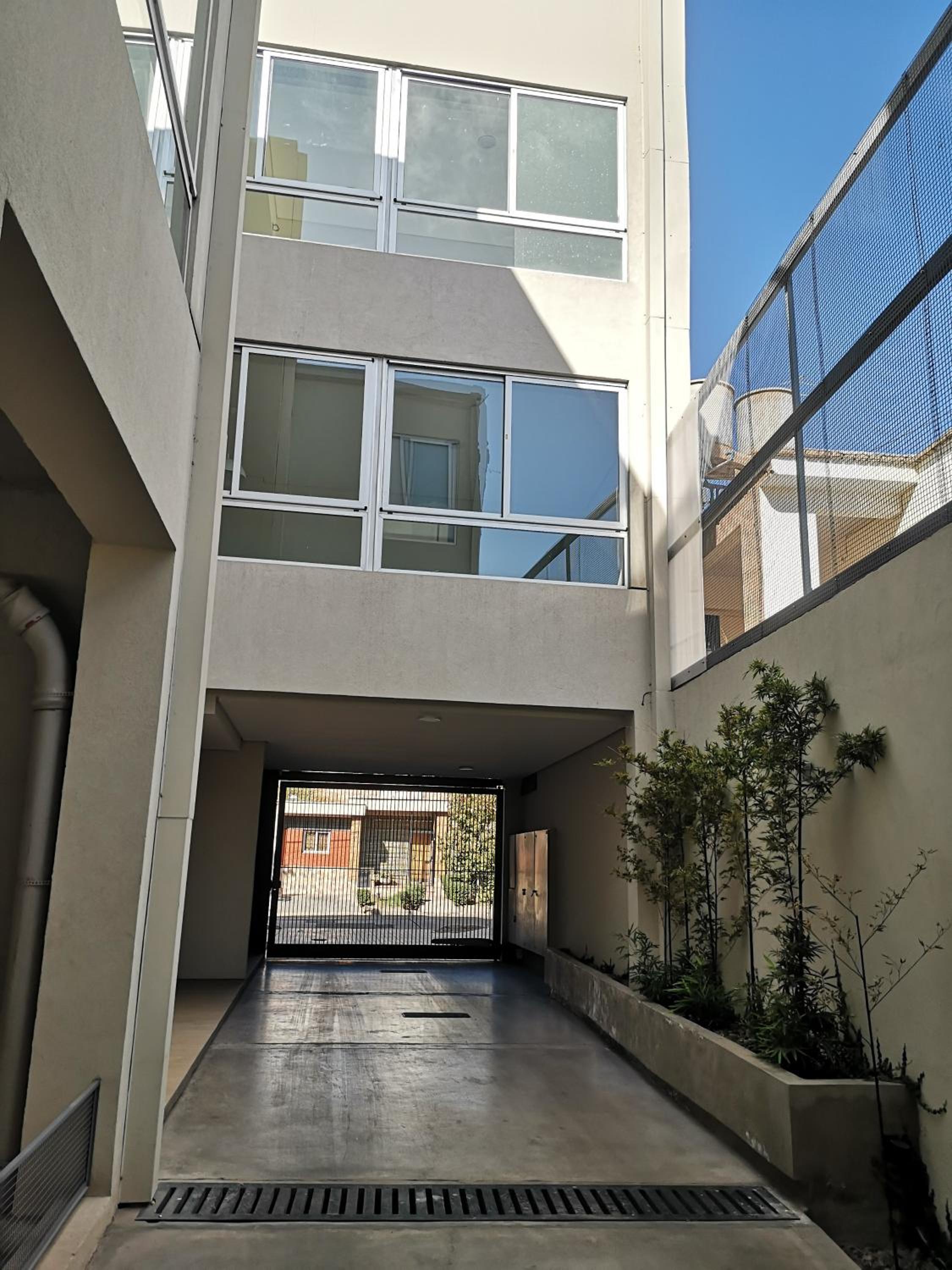 Hermoso departamento a estrenar con cochera y piscina