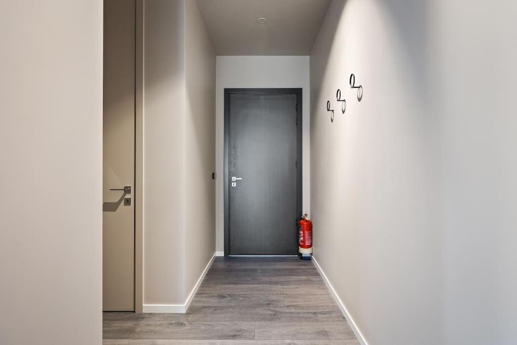 Private Lux 2BR & 2BA City Center with Free Parking view 5