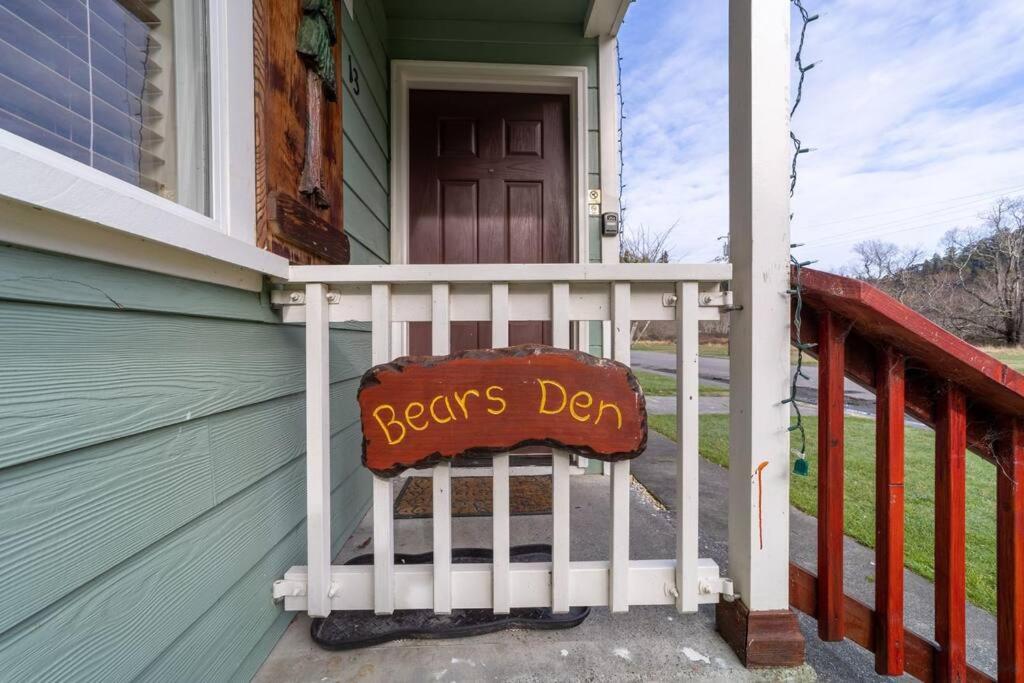 Elk Meadow Cabins 13A Bears Den Suite view 5