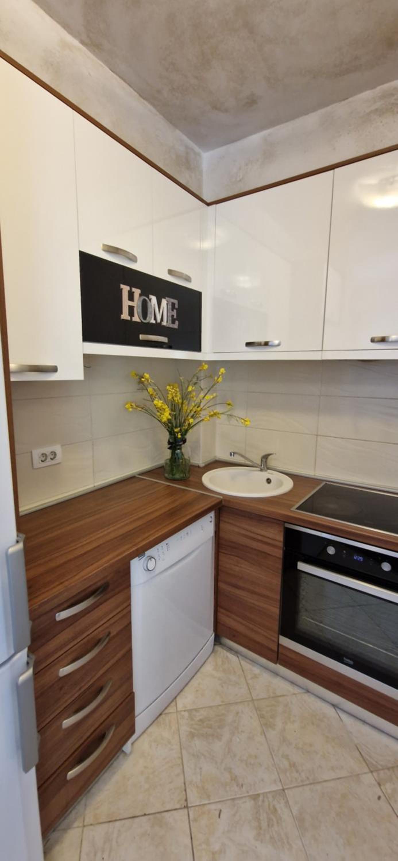 One Bedroom Apartment Petrovac