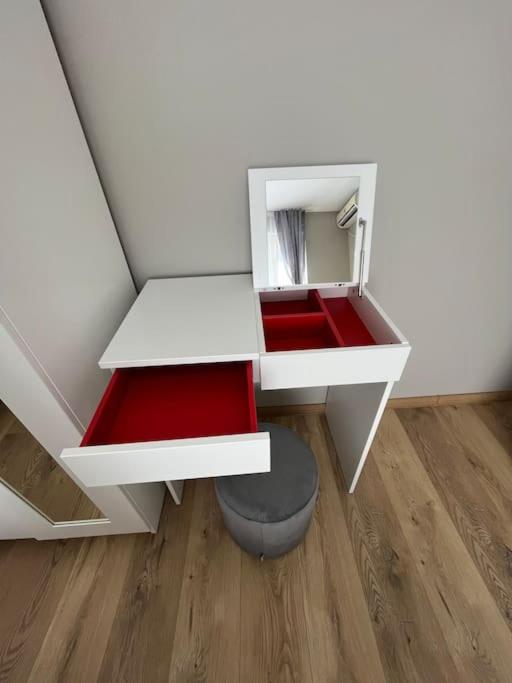 Sea Garden Apartment