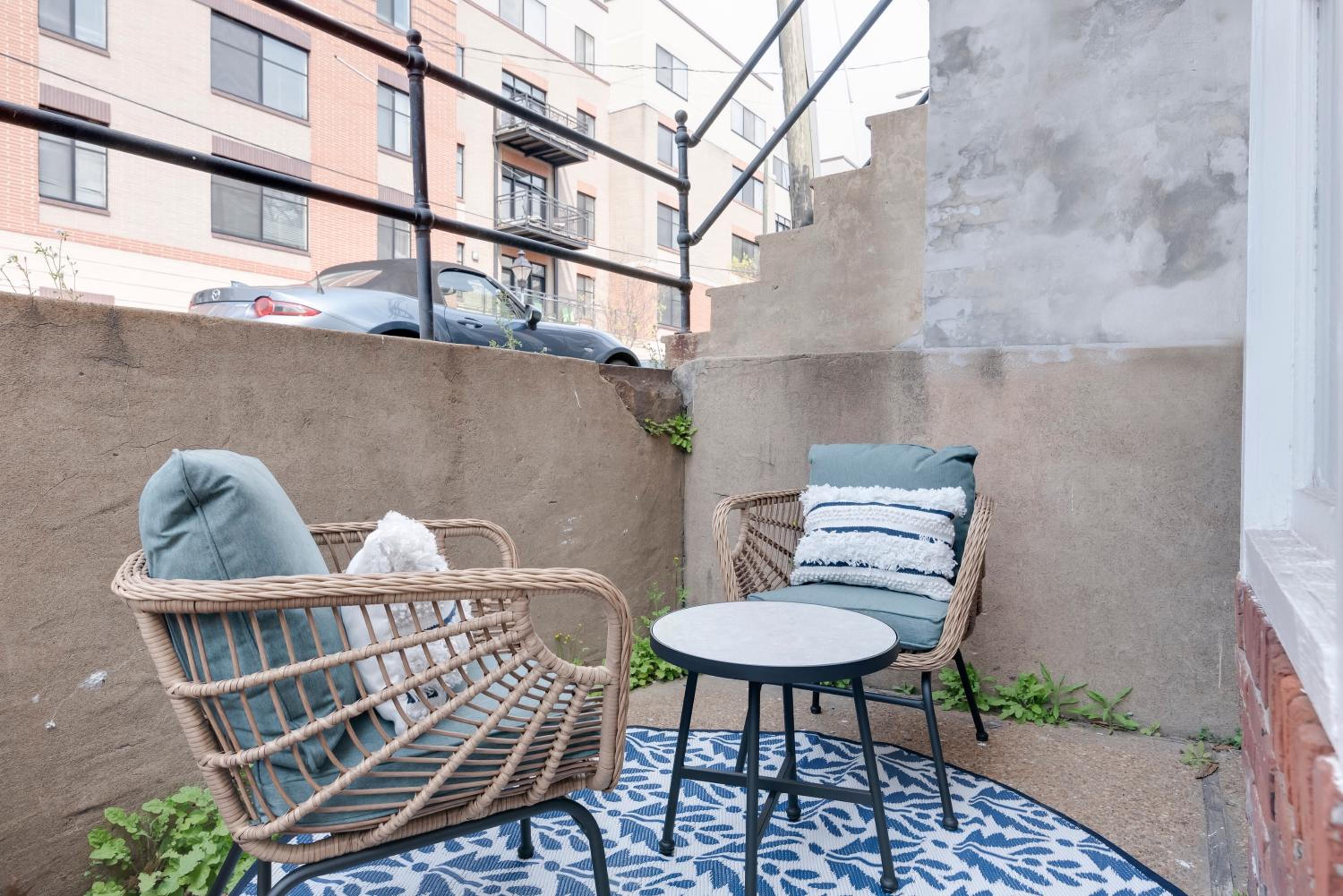 Prime Location! Cozy Home in Church Hill/Shockoe view 2