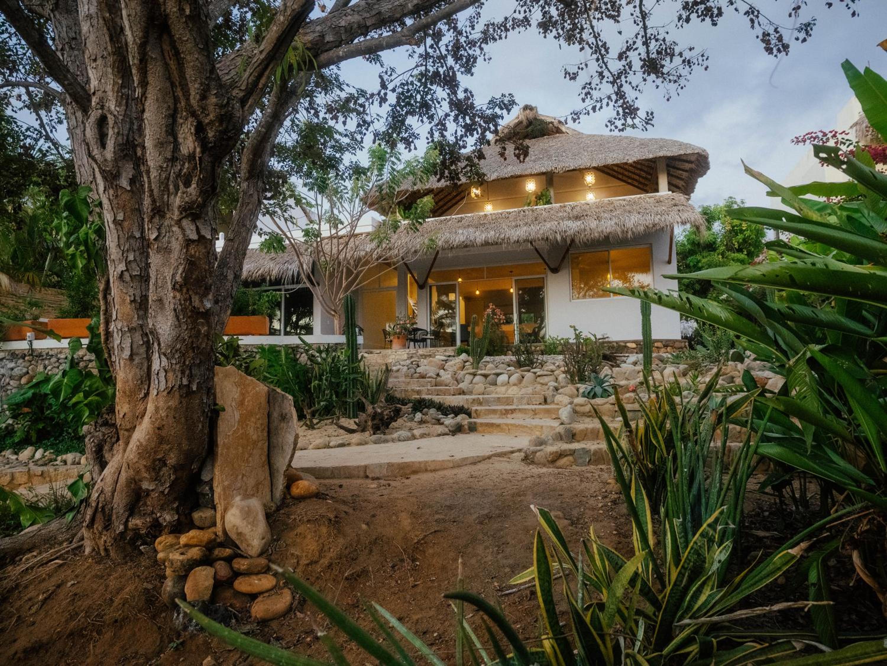 Casa La Bomba