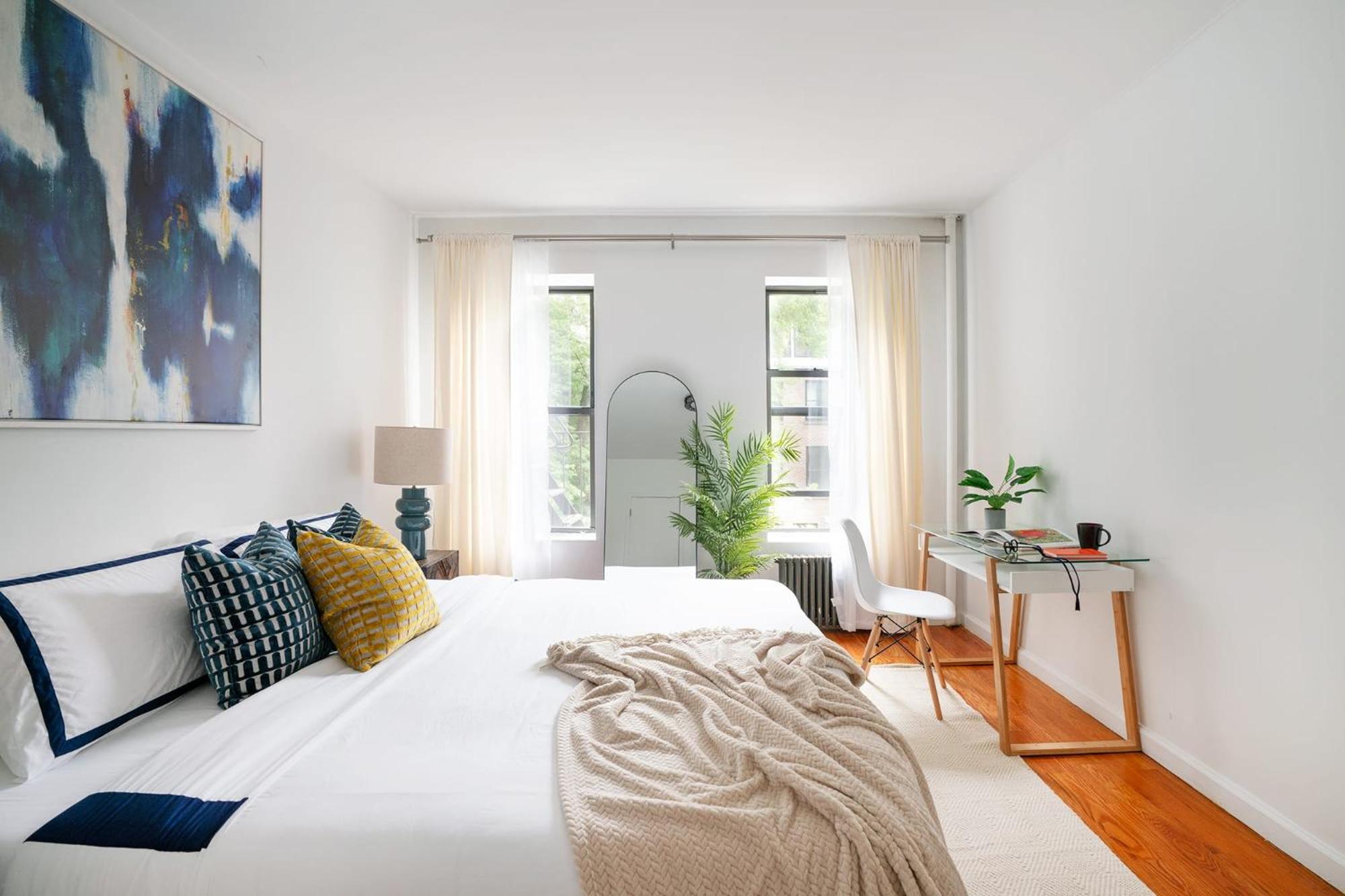 444-3E Contemporary 1BR in Hell's Kitchen