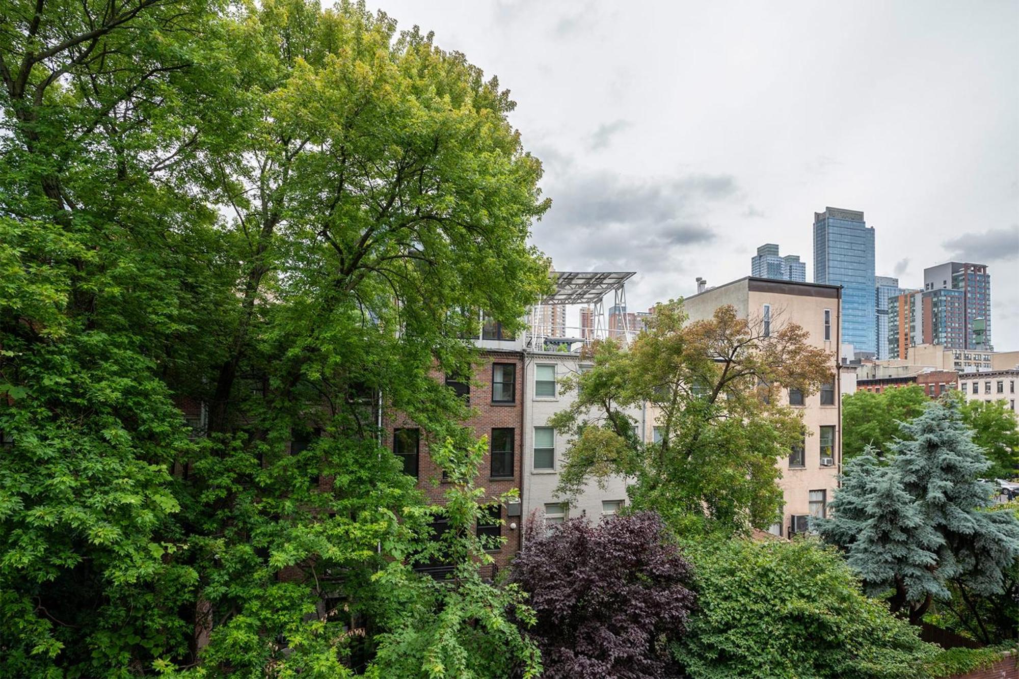 444-3E Contemporary 1BR in Hell's Kitchen