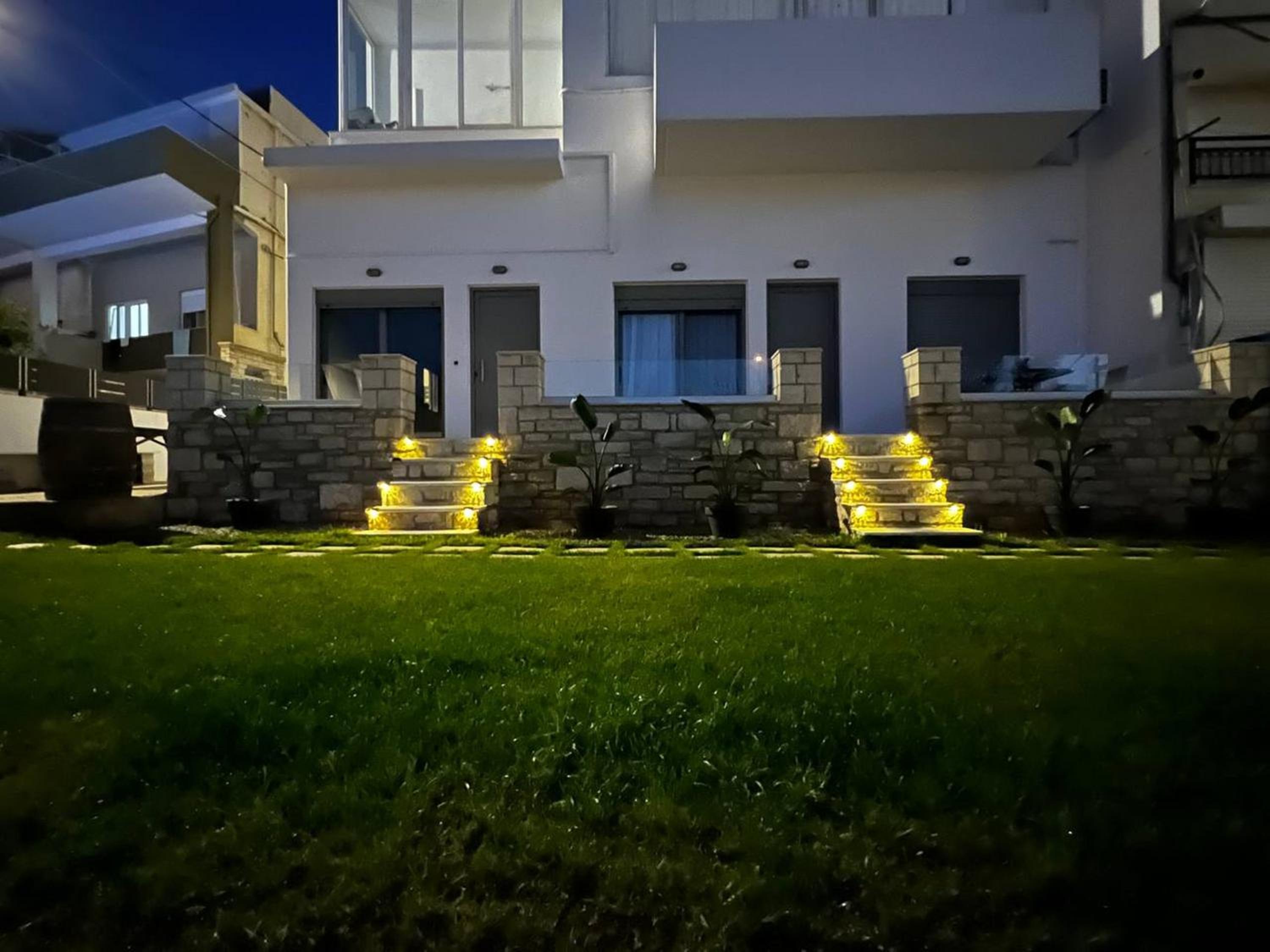 3A Seaside Luxury Suite view 3