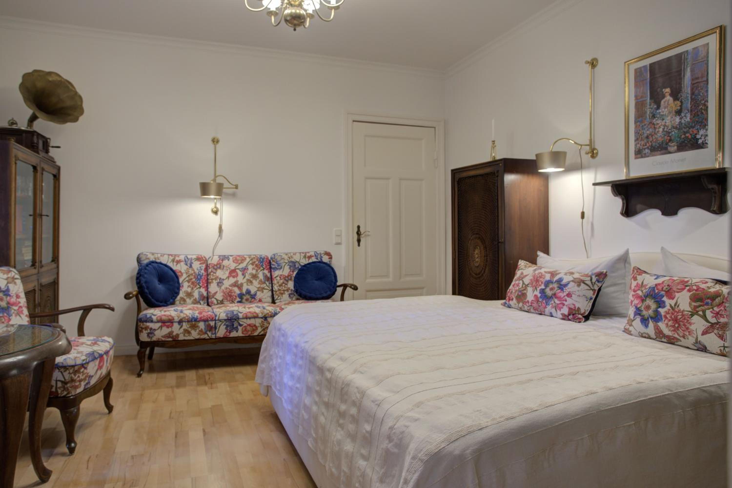 Strandvilla Hubertus Boltenhagen - Ferienwohnungen Apartment mit Parkplatz WLAN Küche Garten Grillplatz Waldbaden