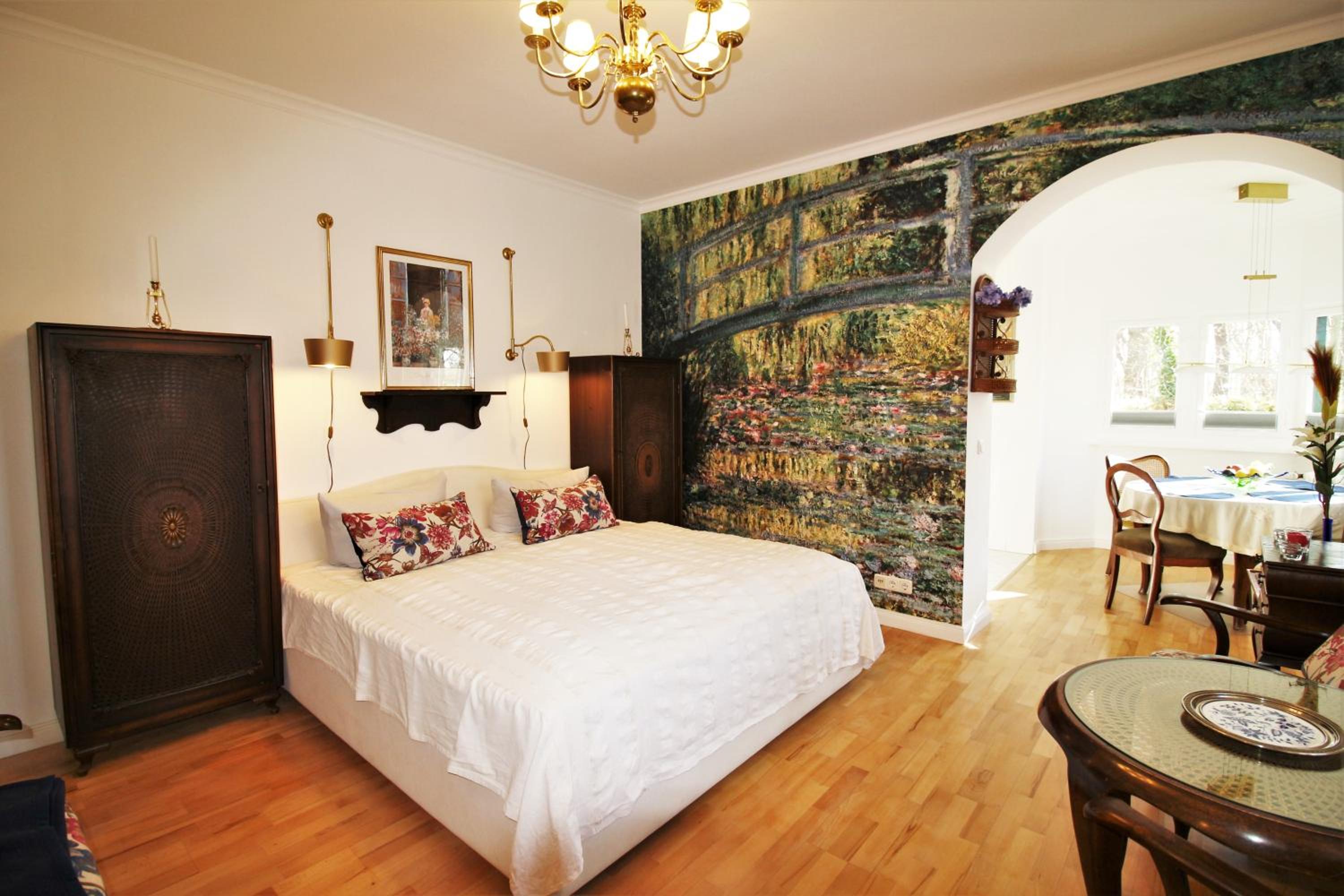 Strandvilla Hubertus Boltenhagen - Ferienwohnungen Apartment mit Parkplatz WLAN Küche Garten Grillplatz Waldbaden