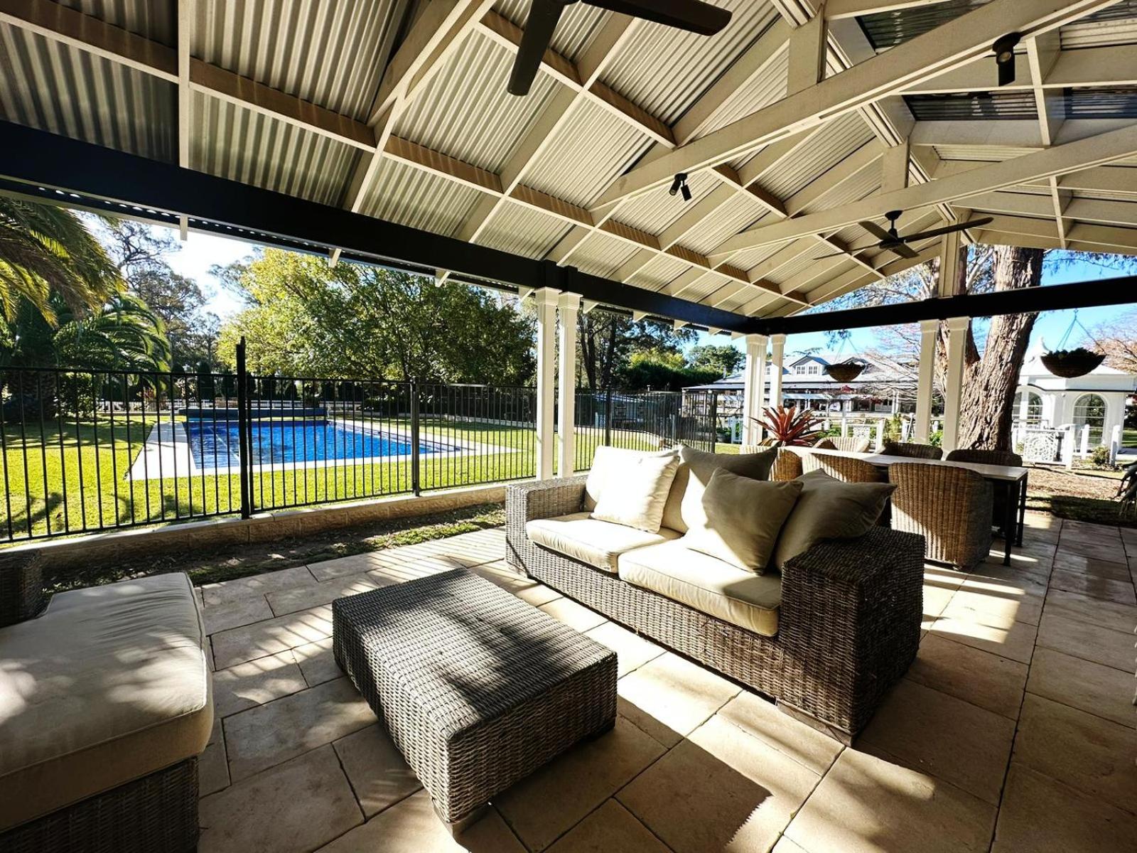 Kalinya Estate Platinum- Homestead, Lodge & Barn- up to 34 guests
