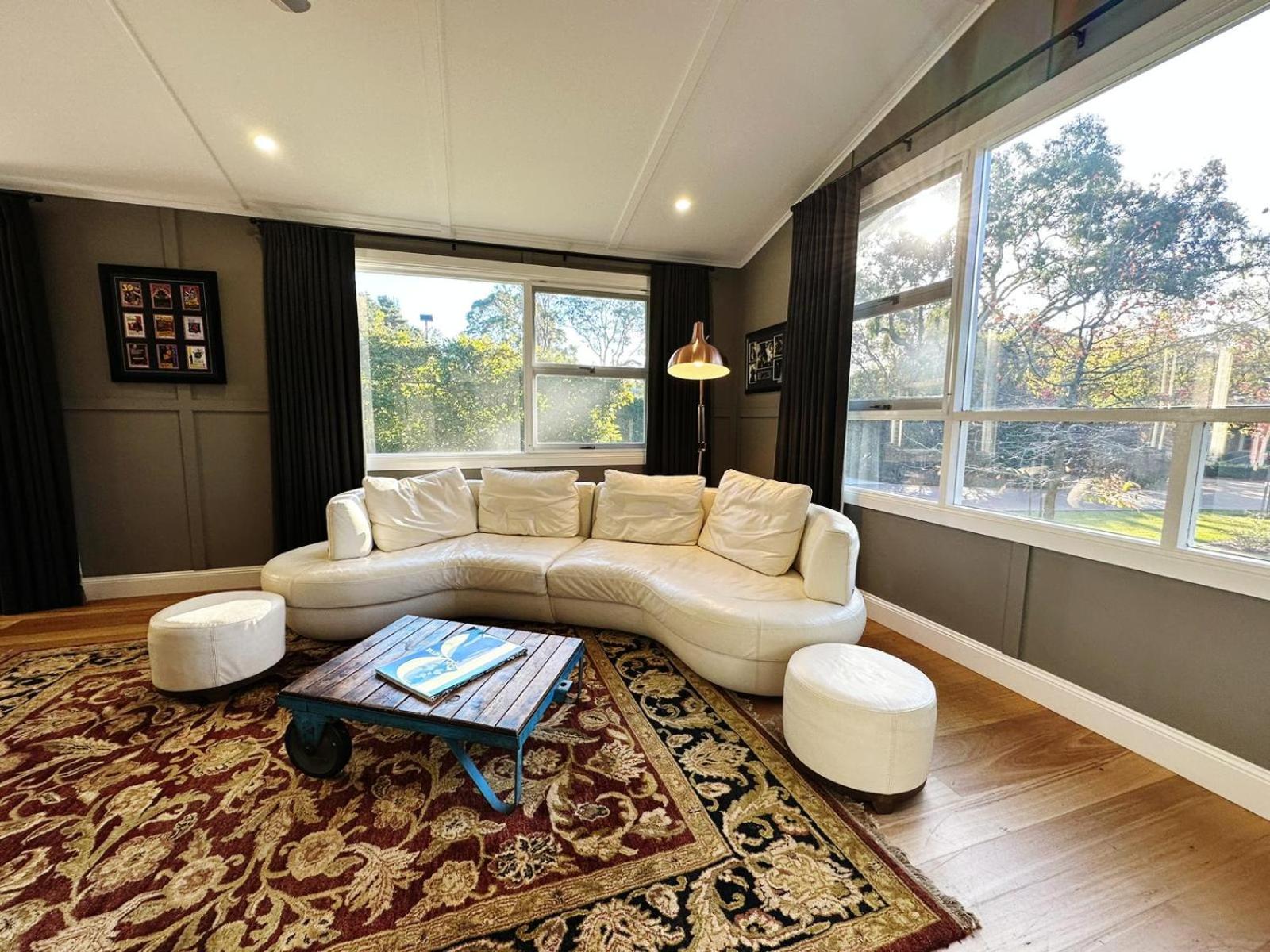 Kalinya Estate Platinum- Homestead, Lodge & Barn- up to 34 guests
